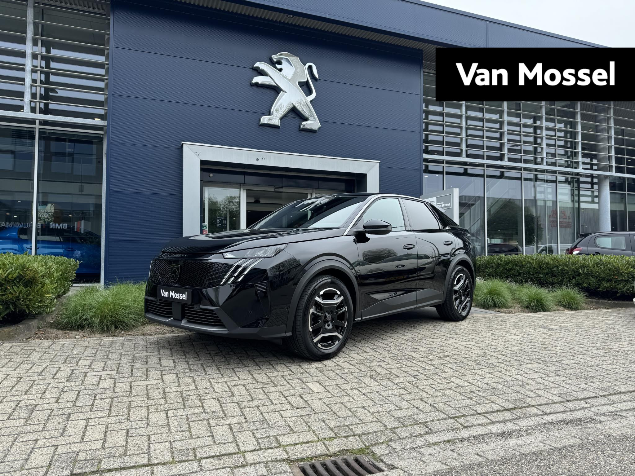 Peugeot e-3008 Allure Avantage 73 kWh l Fiscale waarde € 44.950, - l Apple carplay