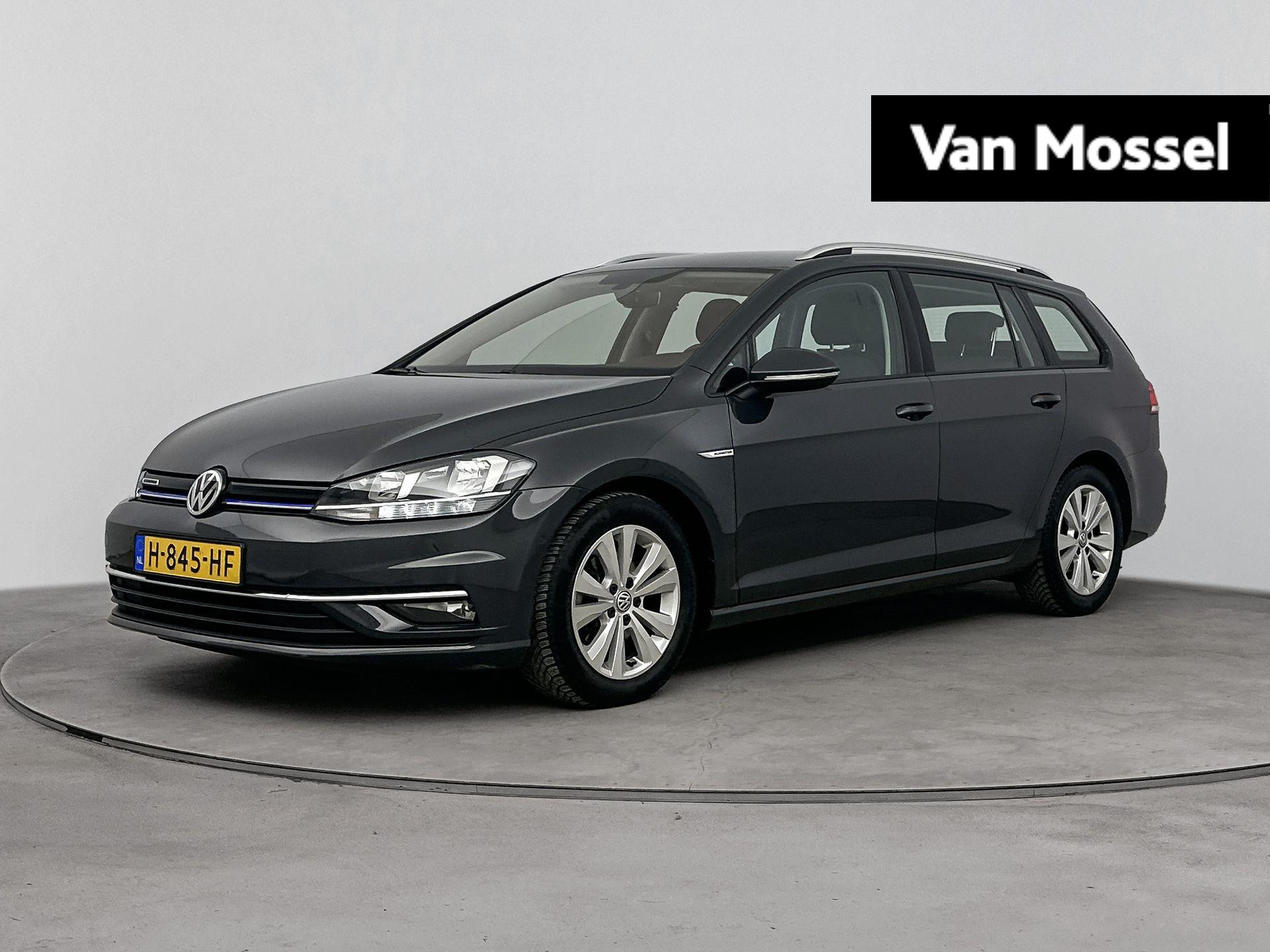 Volkswagen Golf Variant 1.5 TSI Comfortline Business 130 PK | Navigatie | Camera | Stoelverwarming | Adaptive Cruise Control | Parkeersensoren | Digital Cockpit | Velours | Apple Carplay | Android Auto | Verwarmbare voorruit | Climatronic | Lichtmetalen velgen |