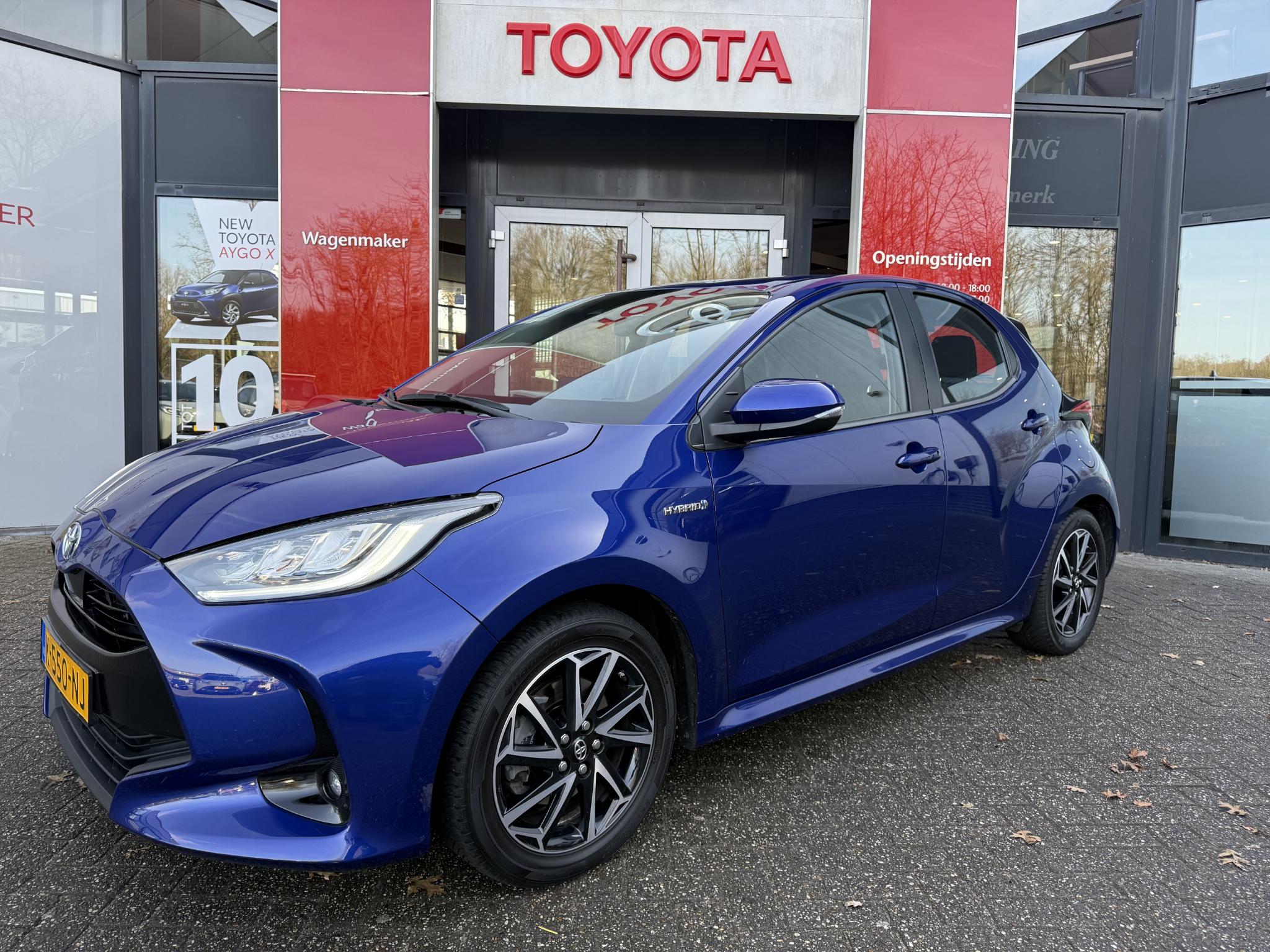 Toyota Yaris 1.5 Hybrid Dynamic NL-AUTO KEYLESS LED DAB+ APPLE / ANDROID 16'' LICHTMETAAL