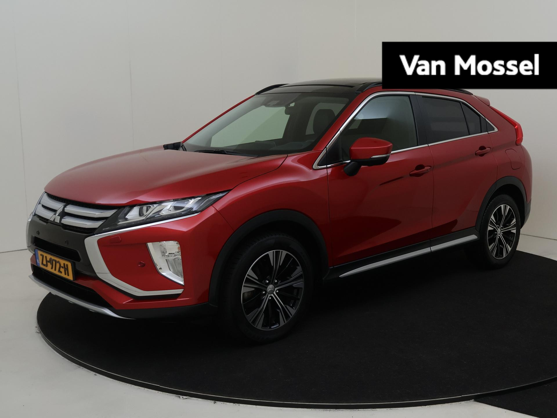 Mitsubishi Eclipse Cross 1.5 DI-T Instyle 1e eig. / Schuifdak / Leder / Pack Winter / 360 Camera / Zeer compleet