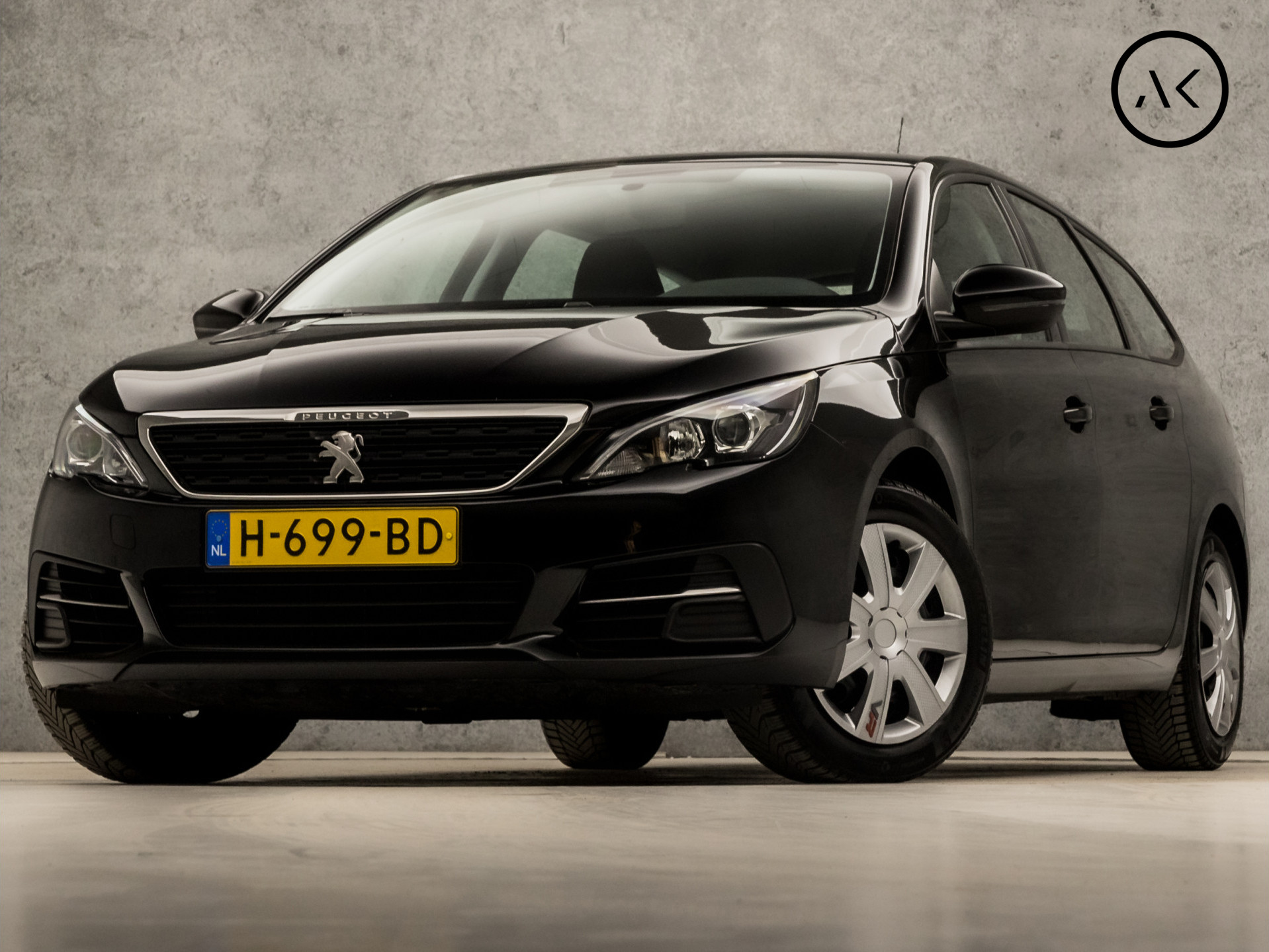 Peugeot 308 SW 1.2 PureTech Sport (APPLE CARPLAY, GROOT NAVI, CRUISE, SPORTSTOELEN, BLUETOOTH, NIEUWE APK, NIEUWSTAAT)