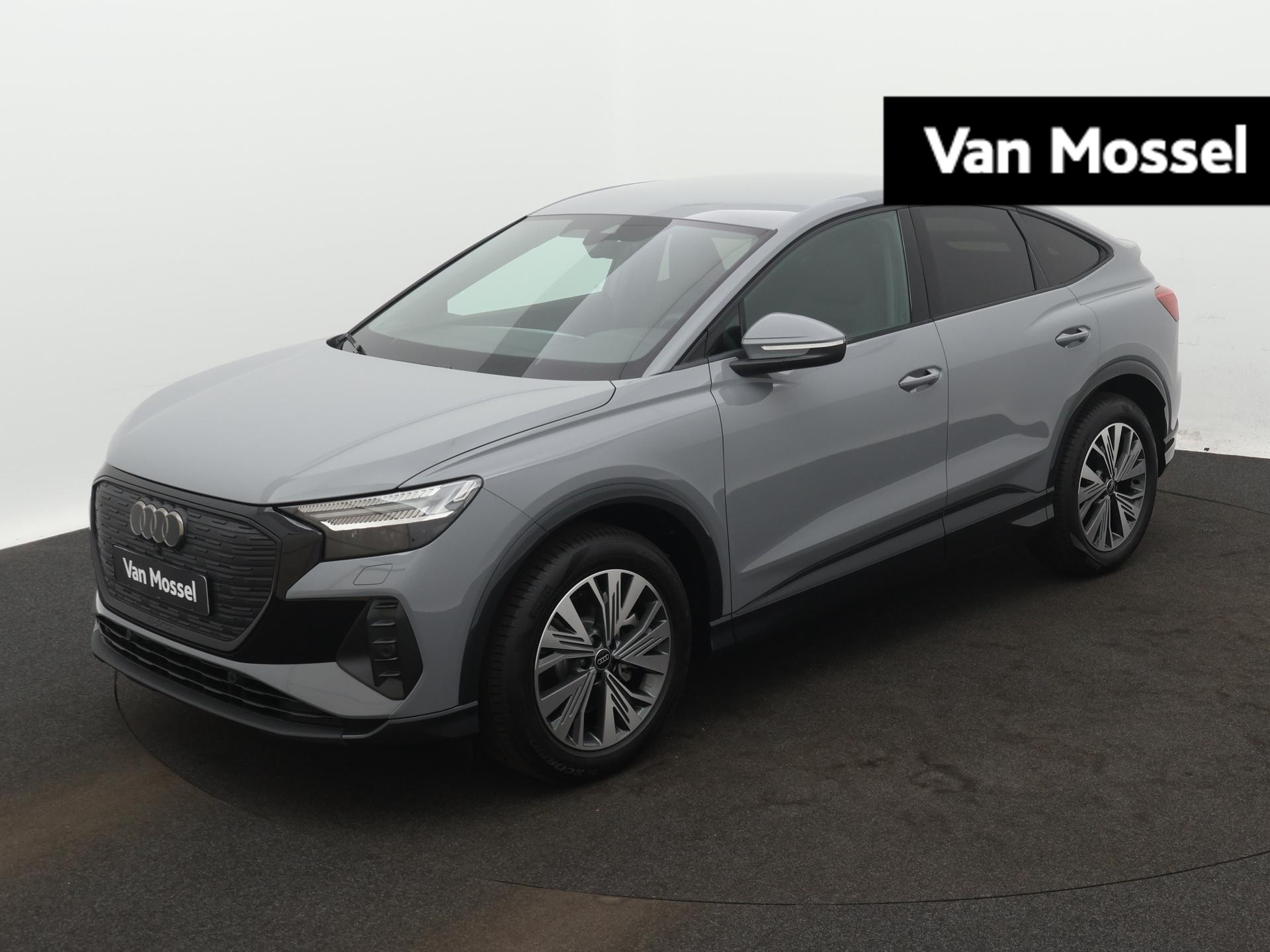 Audi Q4 e-tron Sportback 45 quattro Advanced edition 82 kWh | Nu tijdelijk een e-premie van €2.000,- | Navigatie | Apple Carplay | Camera | Sportstoelen | Stoelverwarming | Audi Sound System | Lichtmetalen velgen | Optiek zwart plus | Lende steunen | Sfeerverlichting | Getinte ramen |