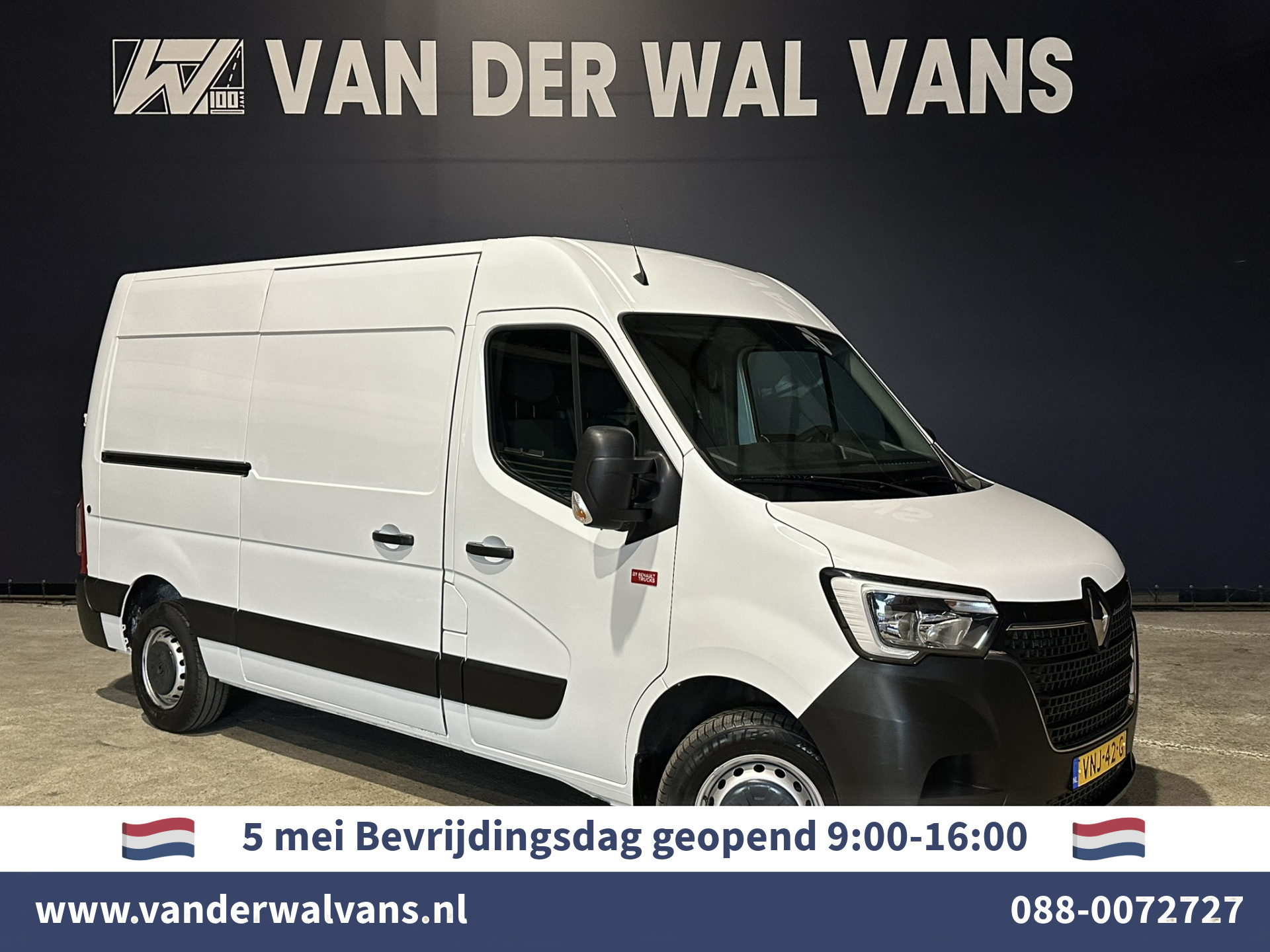Renault Master 2.3 dCi 136pk L2H2 Euro6 Airco | Camera | Navigatie | Cruisecontrol | 2500kg Trekhaak Parkeersensoren, bijrijdersbank
