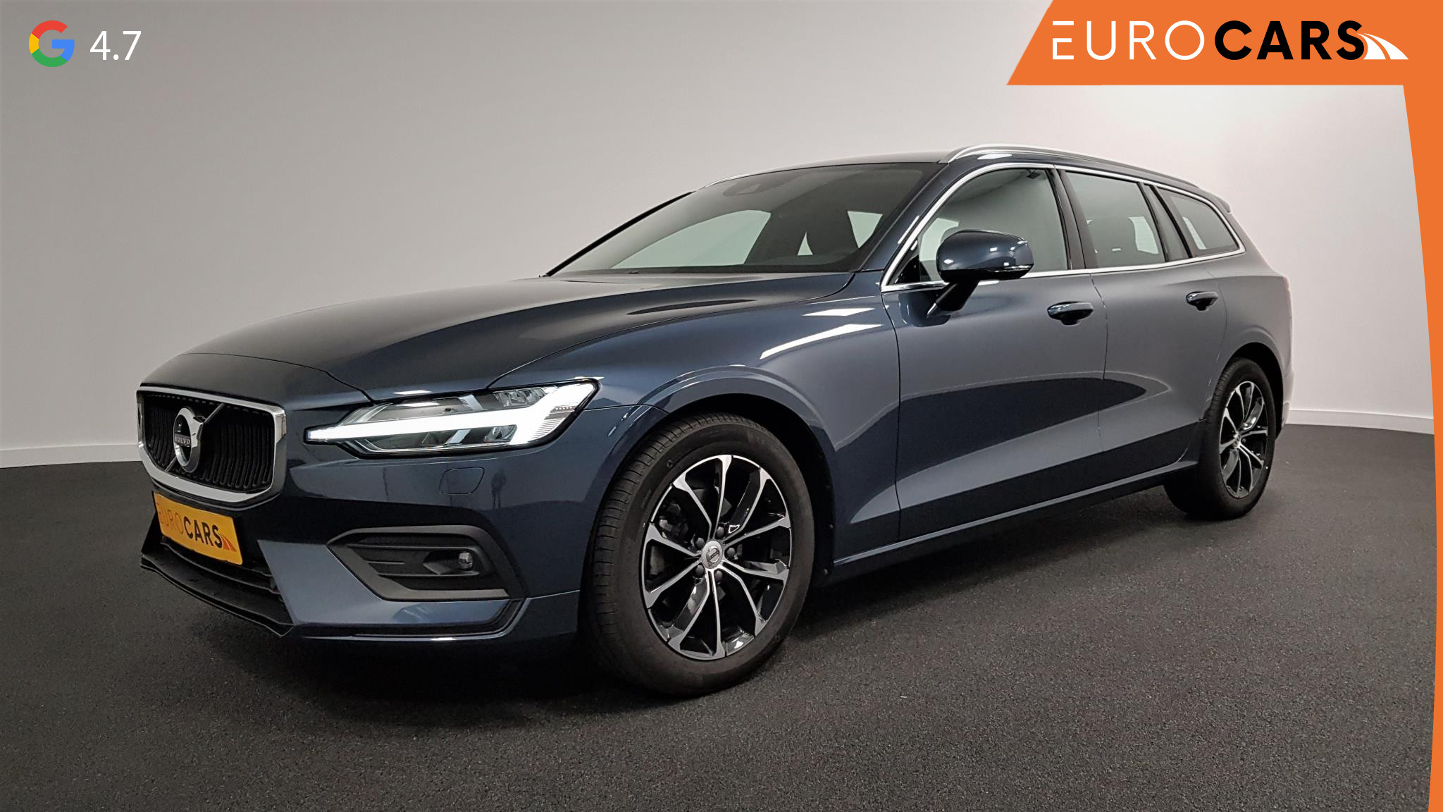 Volvo V60 2.0 B4 197 pk Automaat Momentum Pro Navigatie Climate control Adaptive cruise Control Led DAB Electrisch bedienbare achterklep Parkeer sensoren