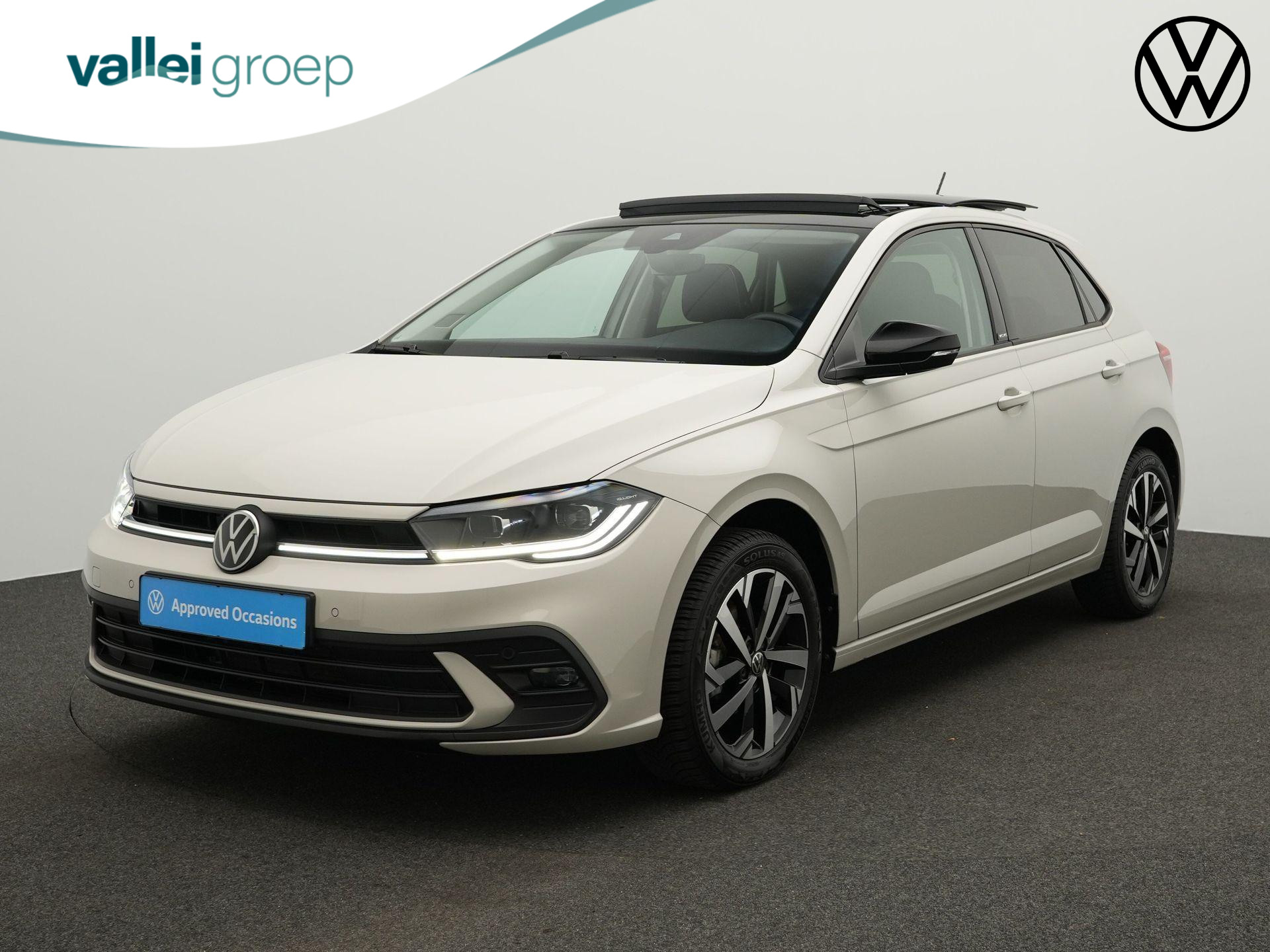 Volkswagen Polo 1.0 TSI 95 pk Move | Panoramadak | IQ Light | Achteruitrijcamera | Navigatie | Stoelverwarming