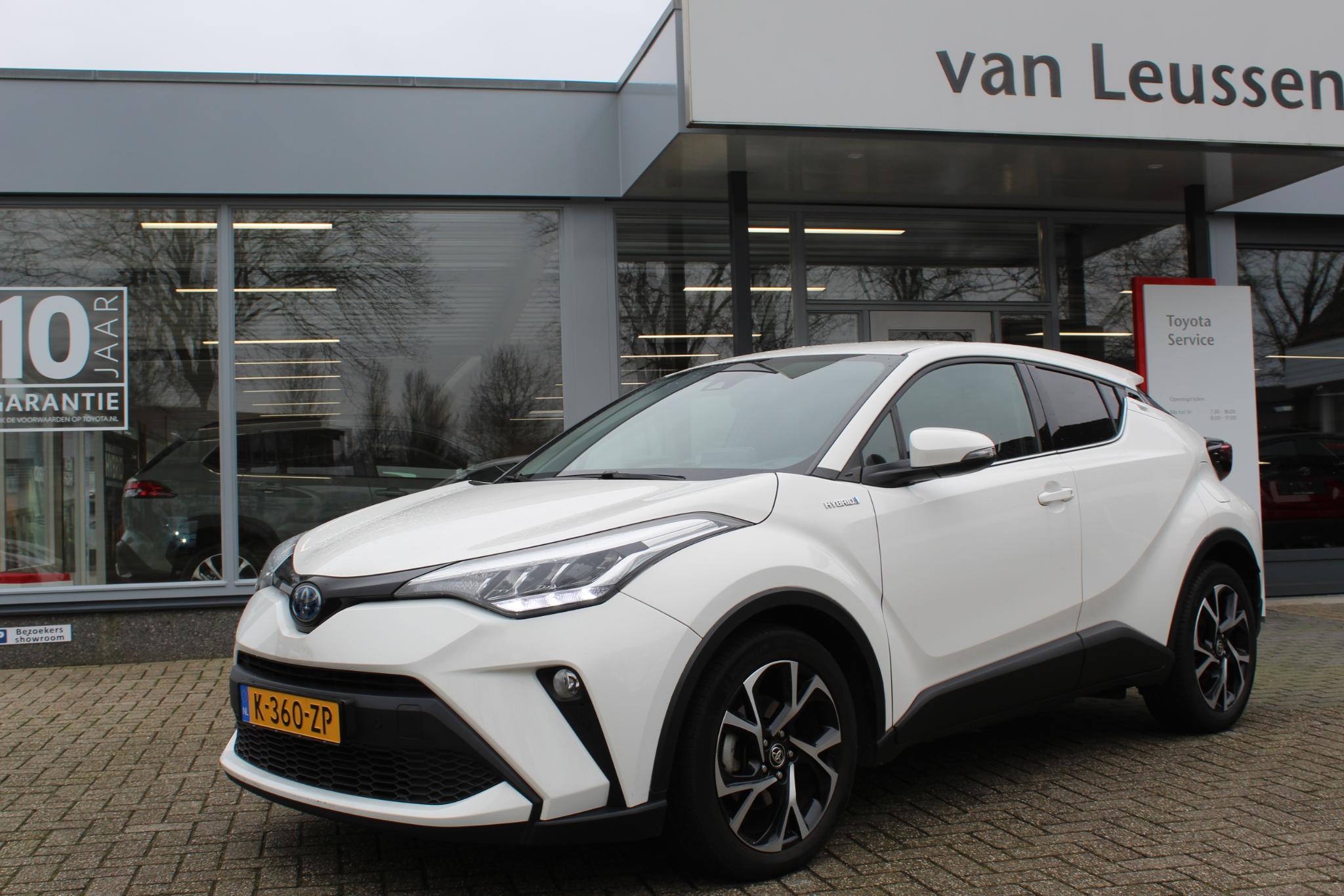 Toyota C-HR 1.8 HYBRID DYNAMIC NAVI KEYLESS AD-CRUISE SENSOREN CAMERA LM-VELGEN APPLE/ANDROID