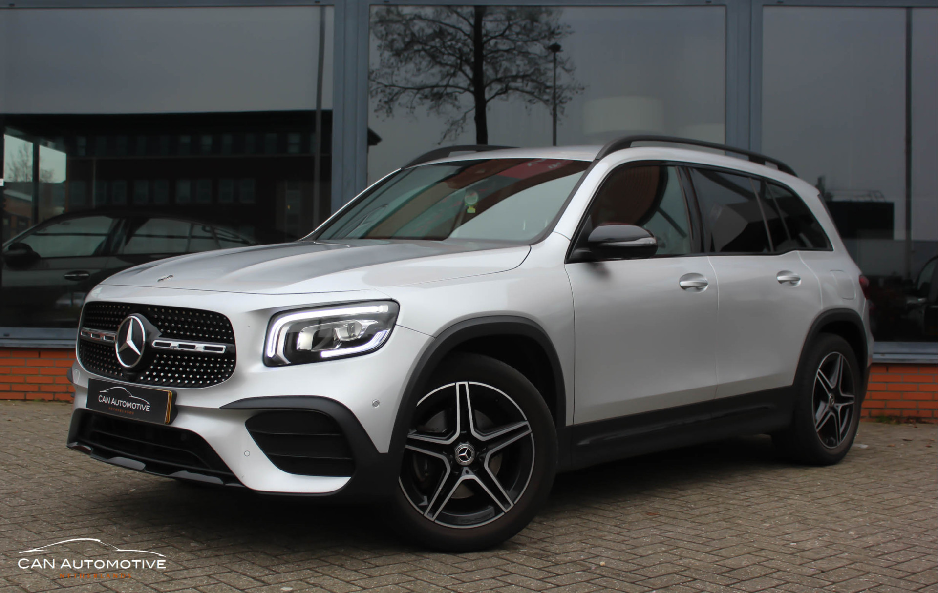 Mercedes-Benz GLB 200 AMG Line Night 360 Camera Sfeer