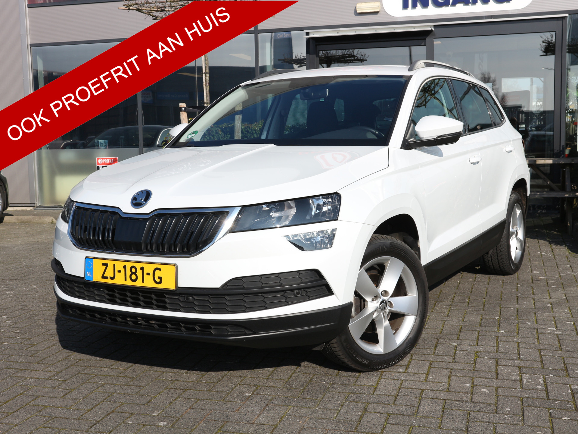 Škoda Karoq 1.0 TSI Ambition NAVI TREKHAAK CAMERA