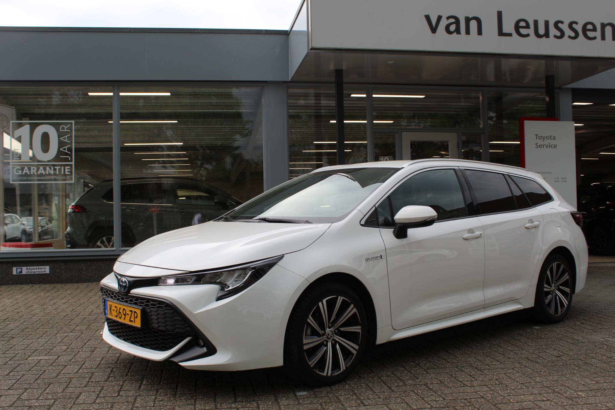 Toyota Corolla Touring Sports 1.8 HYRBID DYNAMIC TREKHAAK LED KOPLAMPEN KEYLESS STOELVERW. AD-CRUISE