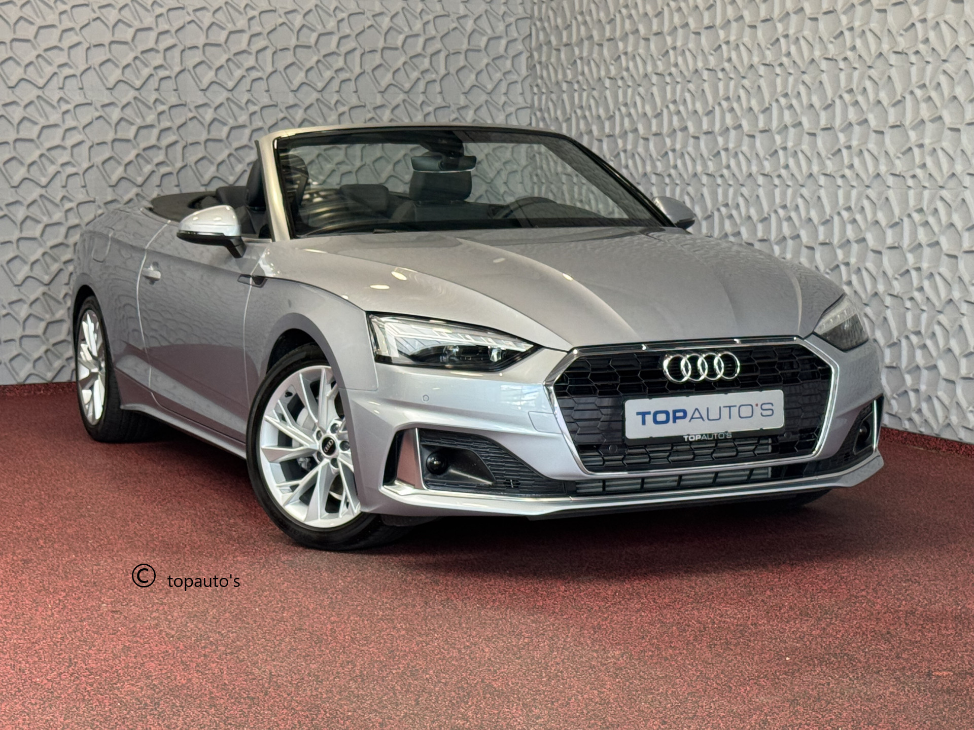 Audi A5 Cabriolet 40 TFSI 204 PK ADVANCED LEER NAVI CAMERA NEK/STOELVERW. ADAP.CRUISE 06/2024 80.000.- NWPRS "Audi rijden begint bij Topautos.nl – 20 Audi topmodellen direct op voorraad!"