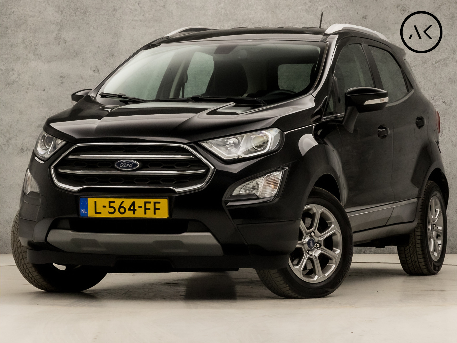 Ford EcoSport 1.0 EcoBoost Titanium (APPLE CARPLAY, LEDER, GROOT NAVI, CAMERA, CLIMATE, SPORTSTOELEN, XENON, PARKEERSENSOREN, NIEUWE APK, NIEUWSTAAT)