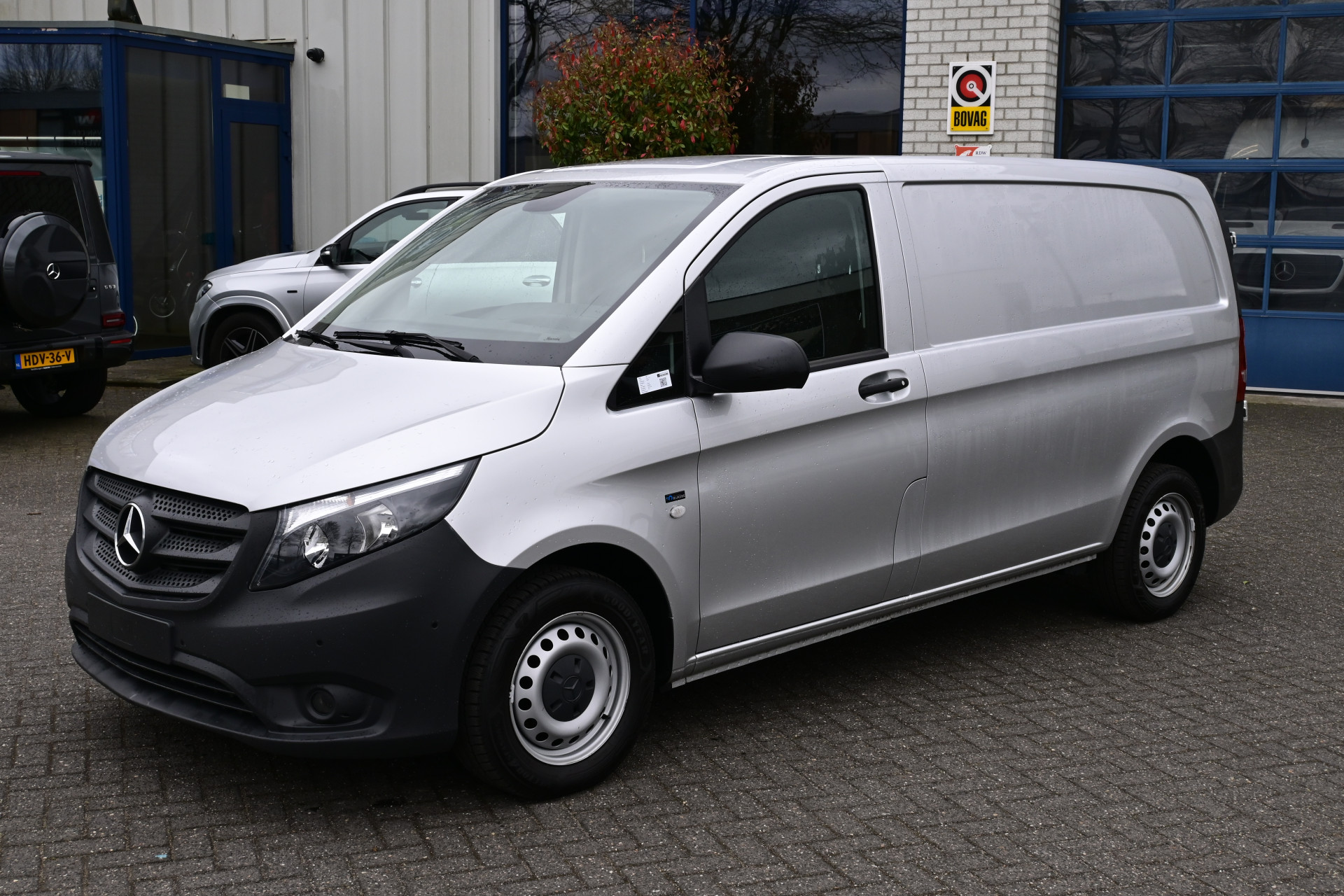 Mercedes-Benz Vito 116 CDI L1 Navigatie met camera, Trekhaak, Achterdeuren