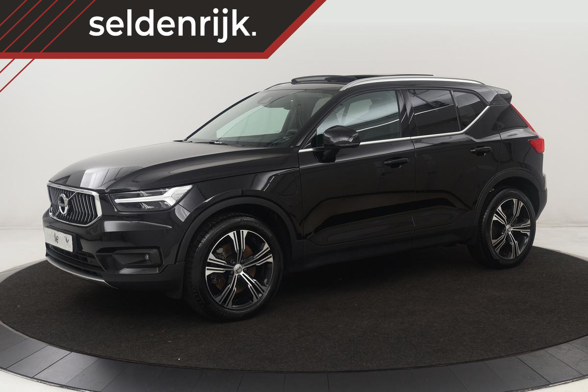 Volvo XC40 1.5 T4 Recharge Inscription | Panoramadak | Stoel & stuurverwarming | Carplay | Camera | Navigatie | Full LED | Parkeerhulp