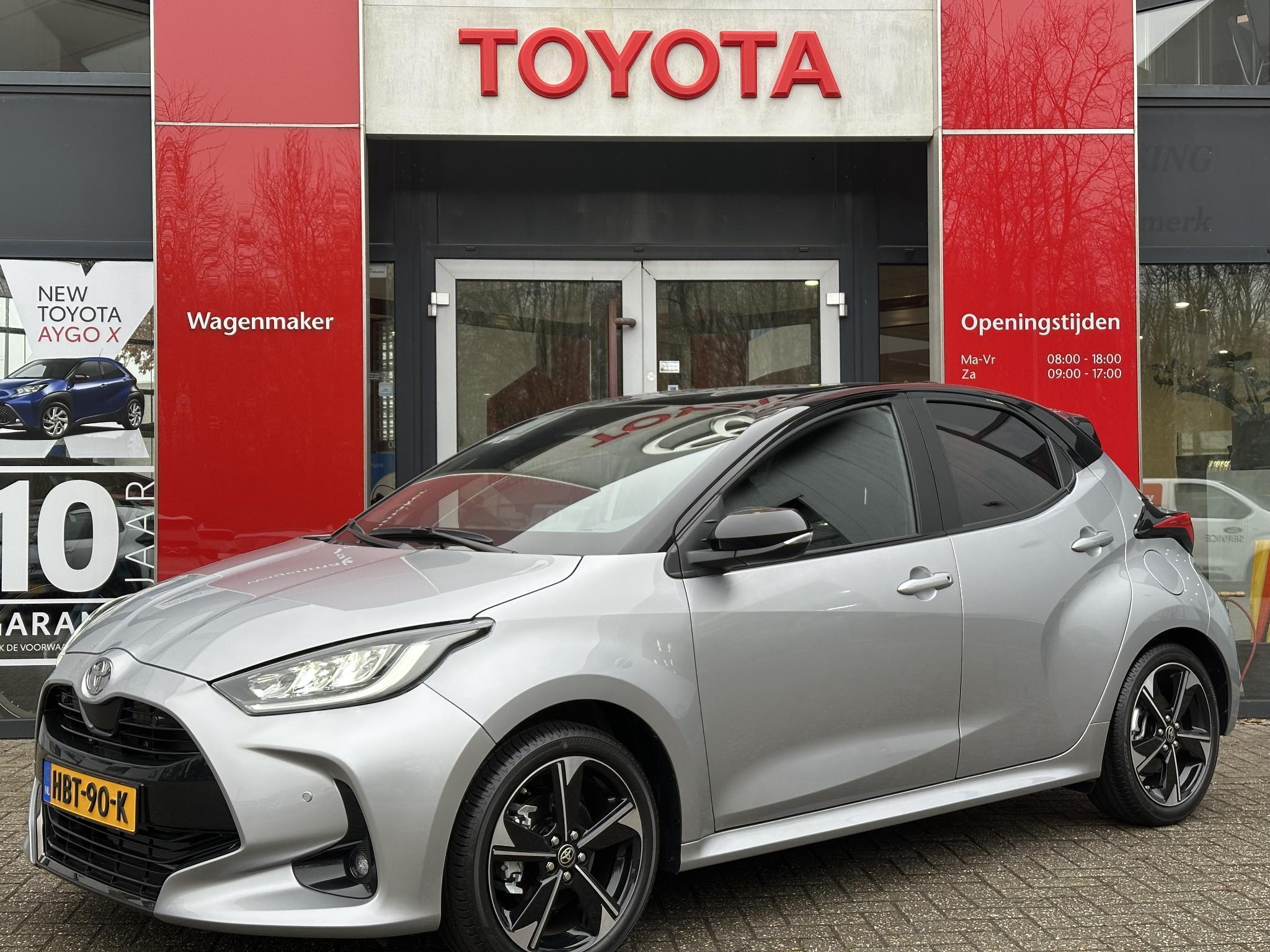 Toyota Yaris 1.5 Hybrid 130 Launch Edition NAVI DRAADLOOS LADEN TELEFOON STOEL/STUURVERWARMING PDC V+A KEYLESS ENTRY