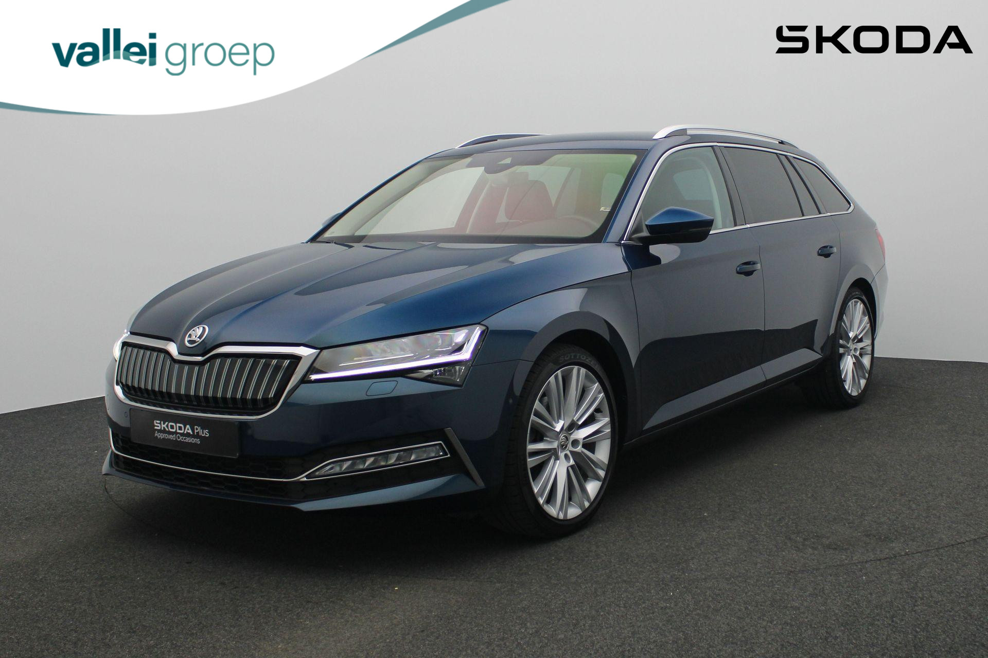 Škoda Superb 1.4 TSI iV 218 pk DSG Style | Leder | Navigatie Columbus | Matrix LED | Geheugenstoel | Stoelventilatie | Stoel-/achterbankverwarming