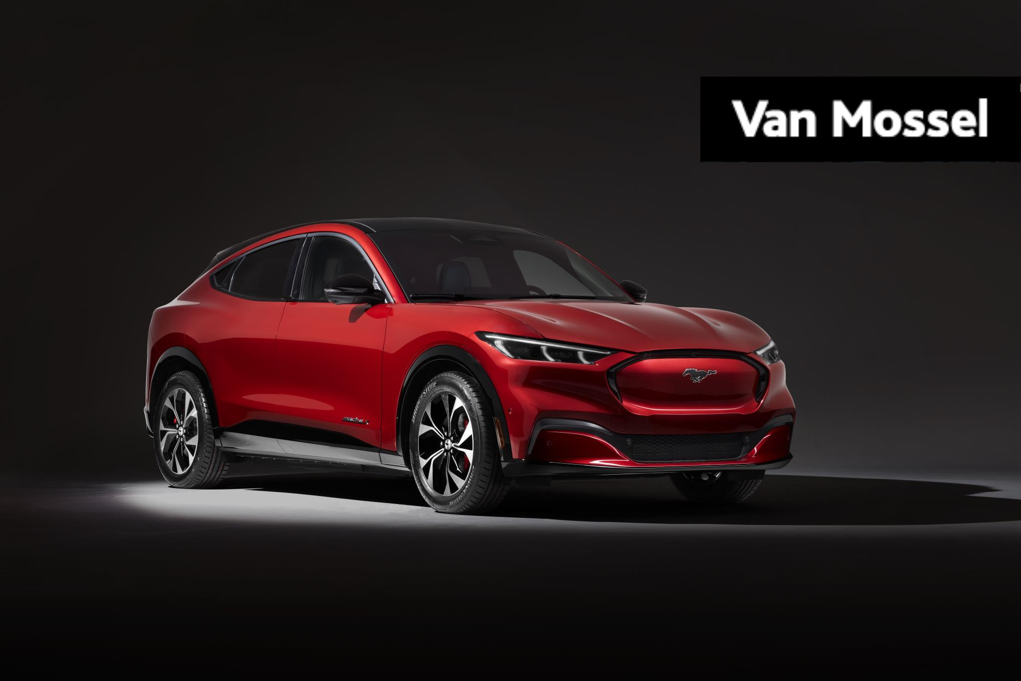 Ford Mustang Mach-E Extended Premium AWD 98 kWh Ford Mustang Mach-E 98kWh Extended AWD Premium | Nieuw Te Bestellen | Vanaf Prijs | Incl. Ford Protect Verlengde Garantie 2 + 6 jaar/160.000 km |