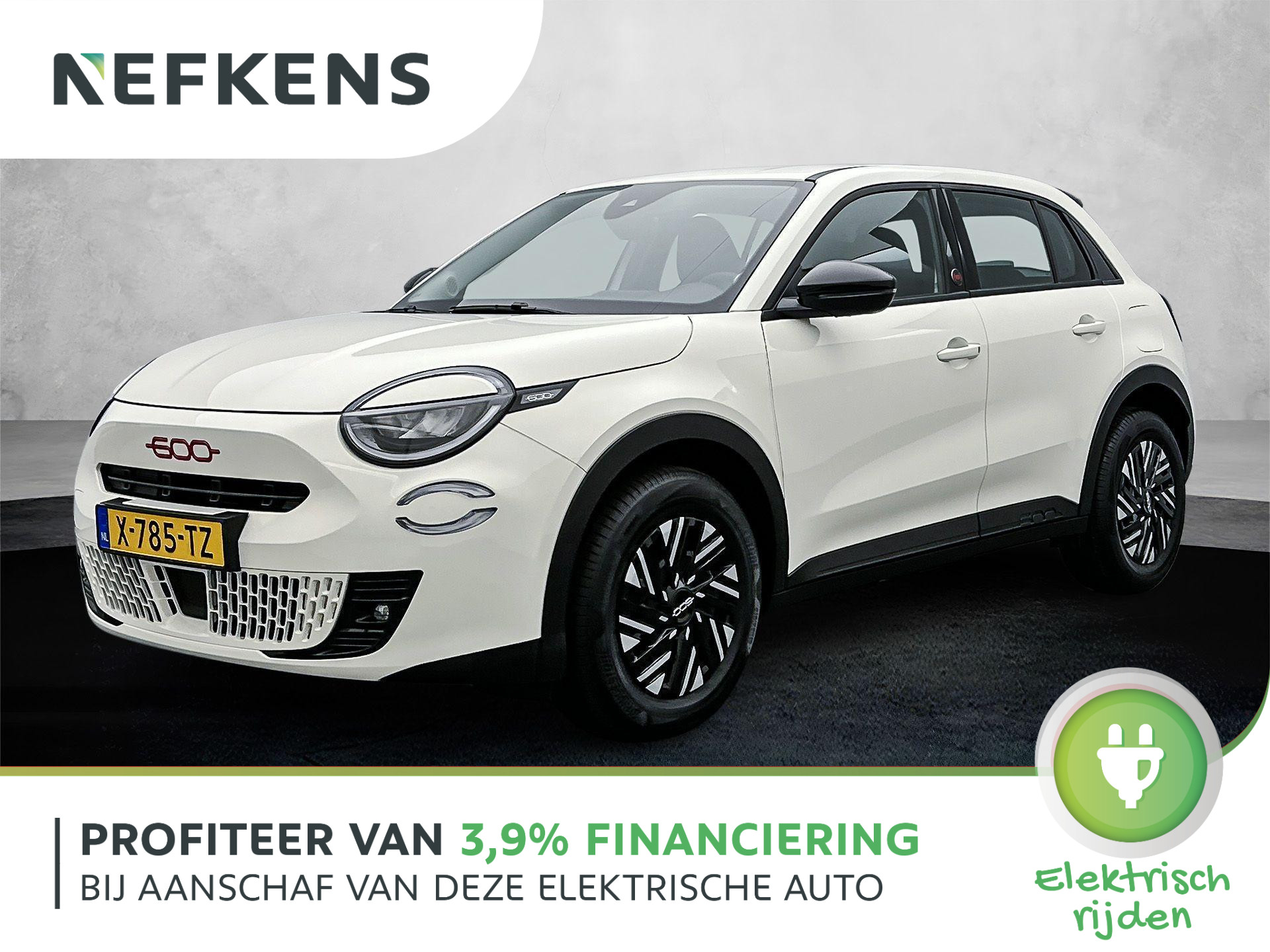 Fiat 600 600e EV RED 54 kWh 156 pk | Navigatie via Apple Carplay/Android Auto | Parkeersensoren Achter | LED Koplampen | Volledig Digitaal Instrumentenpaneel | Keyless Start | DAB Ontvanger | Climate Control | Cruise Control |