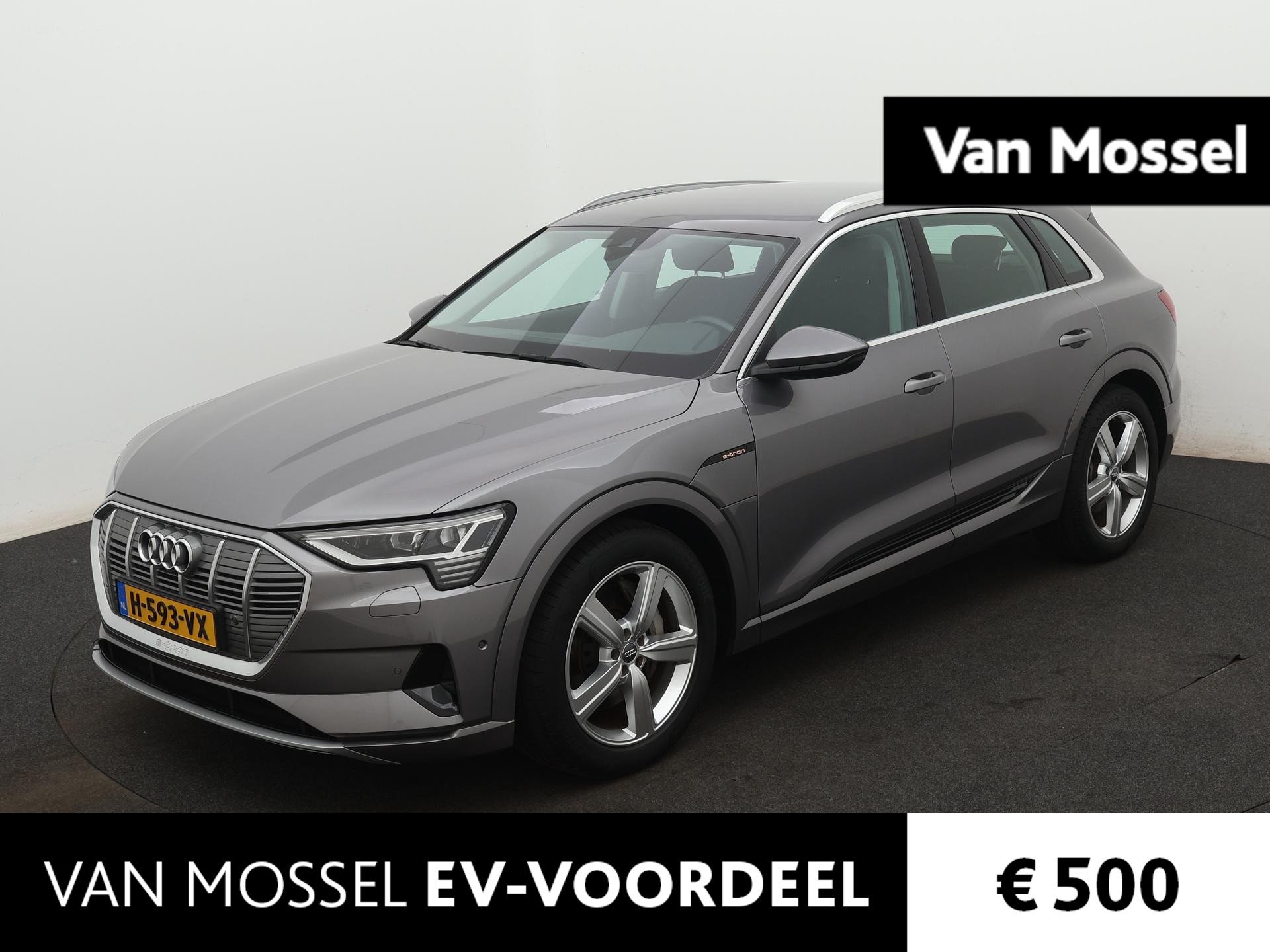Audi e-tron e-tron 50 quattro Launch edition 71 kWh 313 PK | Virtual cockpit plus | Climate control | Memory | Apple Carplay | Navigatie | Interieurvoorverwarming/ventilatie | Lichtmetalen |