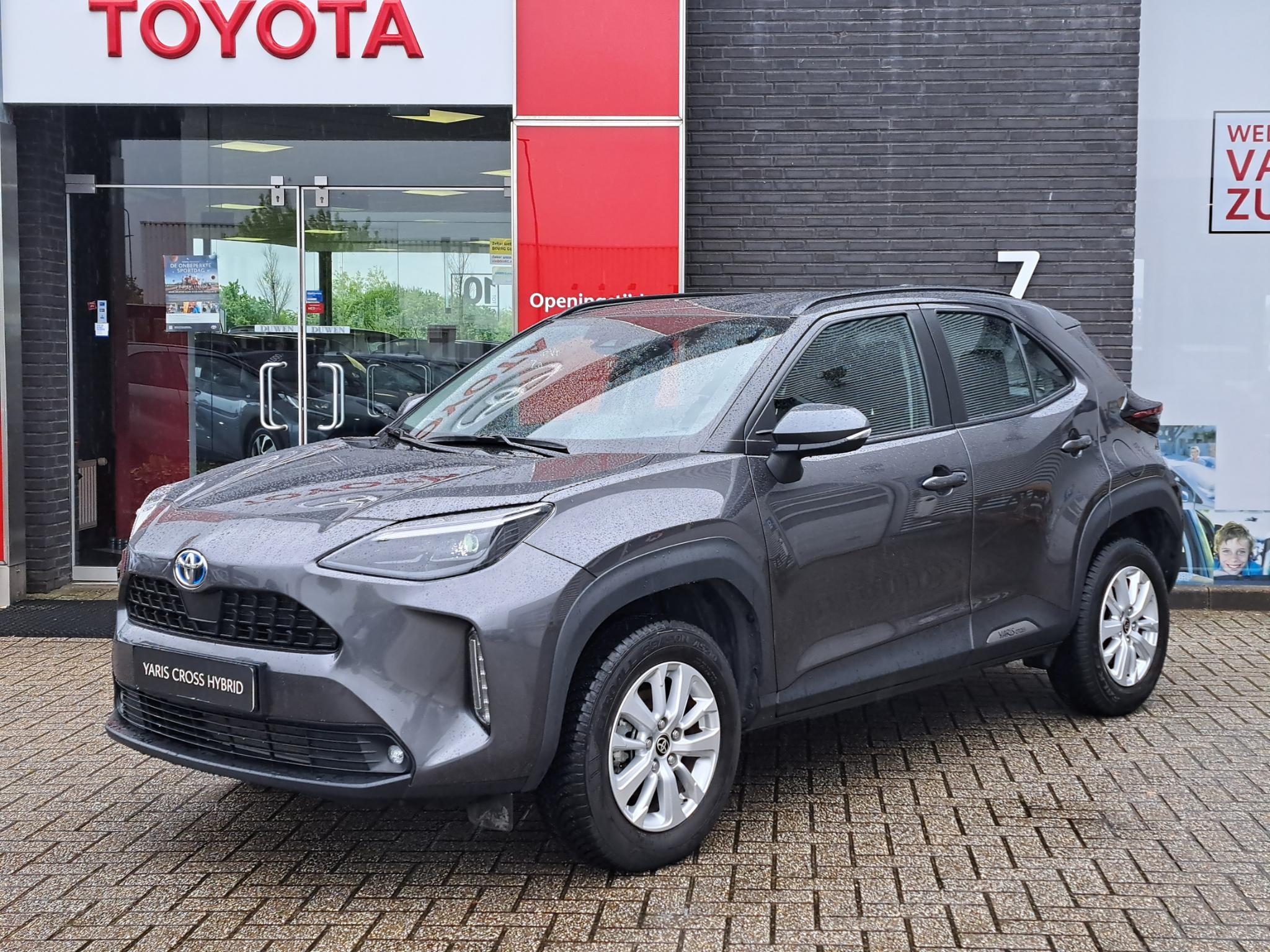 Toyota Yaris Cross 1.5 Hybrid Dynamic ELEKTRISCHE KLEP HEAD UP KEYLESS STOEL EN STUUR VERWARMING