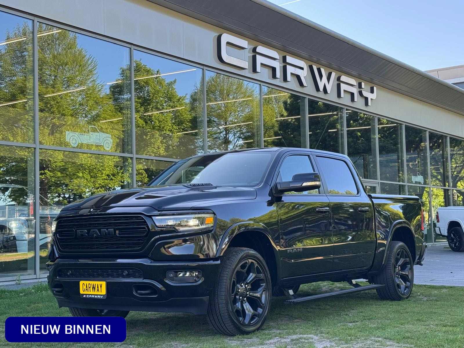 Dodge Ram Pick-Up 5.7 V8 4x4 Crew Cab Limited Night NL-AUTO