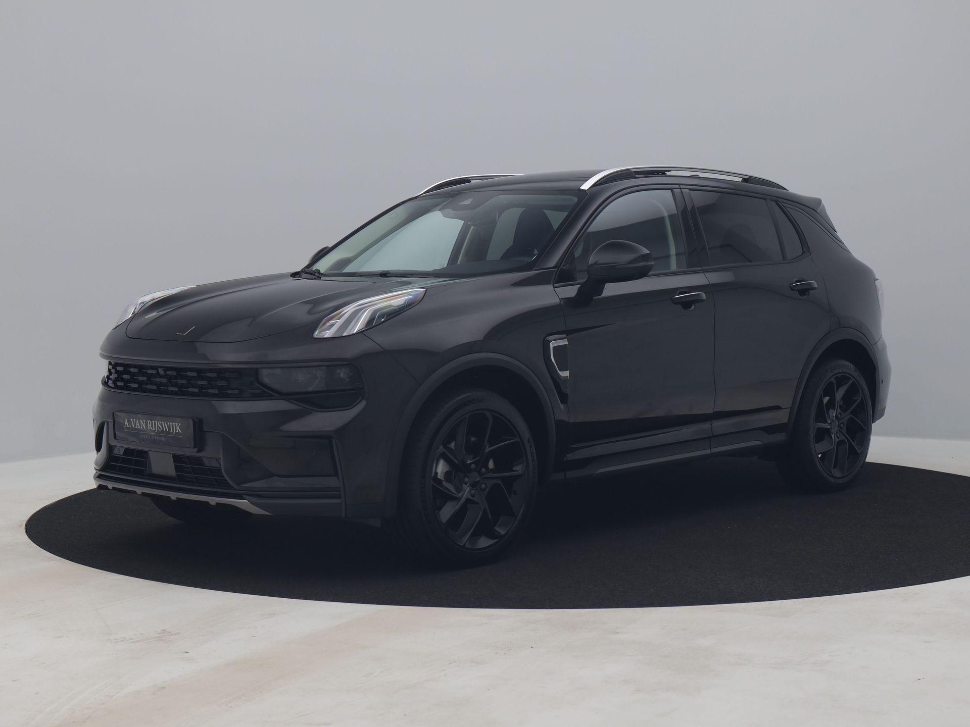 Lynk & Co 01 1.5 Plug-in Hybrid | 360° | BLACK