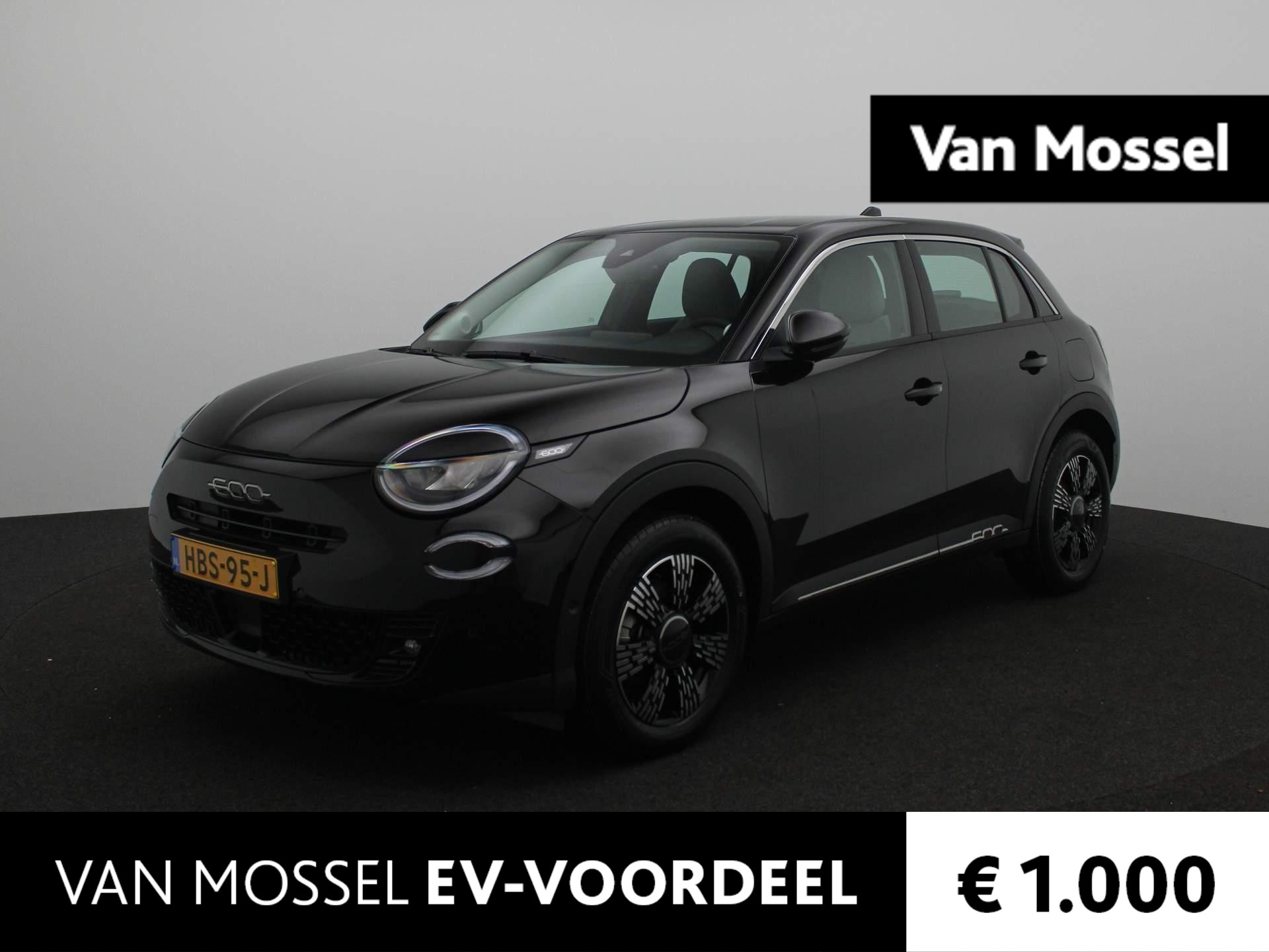 Fiat 600 600e Urban 54 kWh 7.4 1- fase | Lichtmetalen velgen | Style Pack |