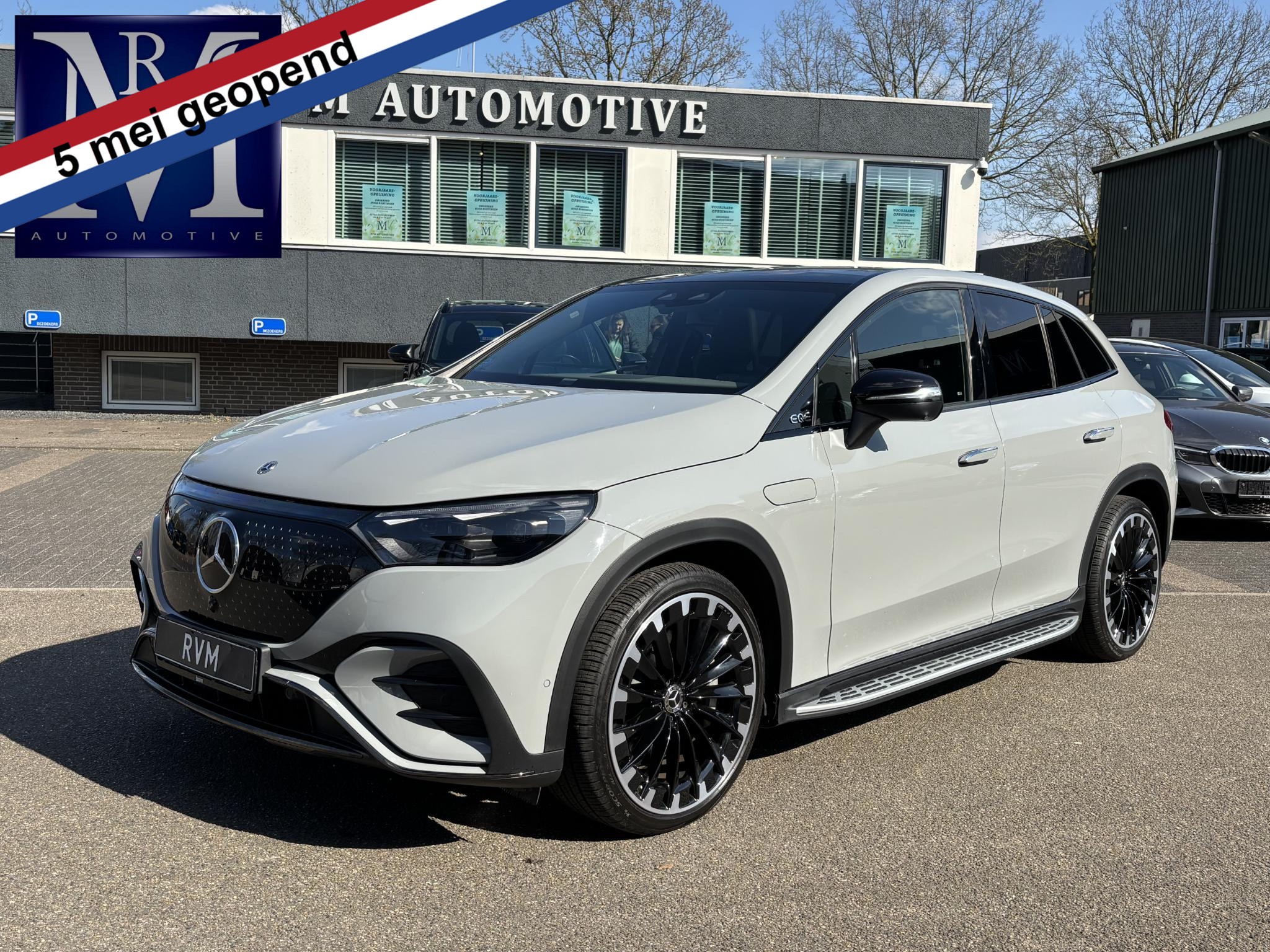 Mercedes-Benz EQE SUV 500 4Matic AMG Line 91 kWh ELEK. TREKHAAK | MEMORY SEAT | PANO | BOMVOLLE AUTO