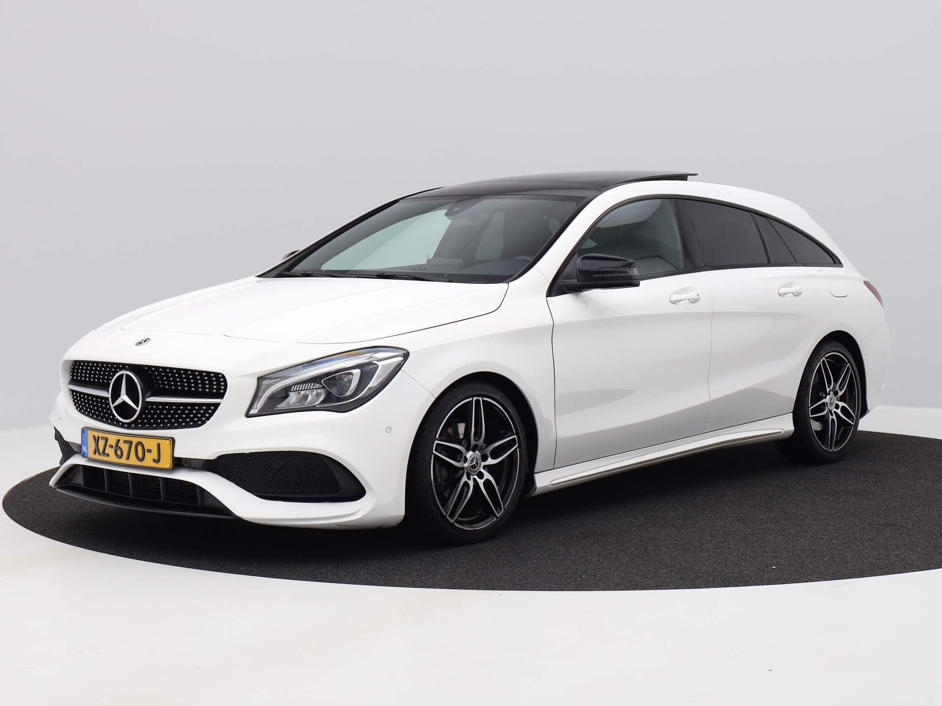 Mercedes-Benz CLA 180 AMG Automaat Shooting Brake | PANO | NIGHT