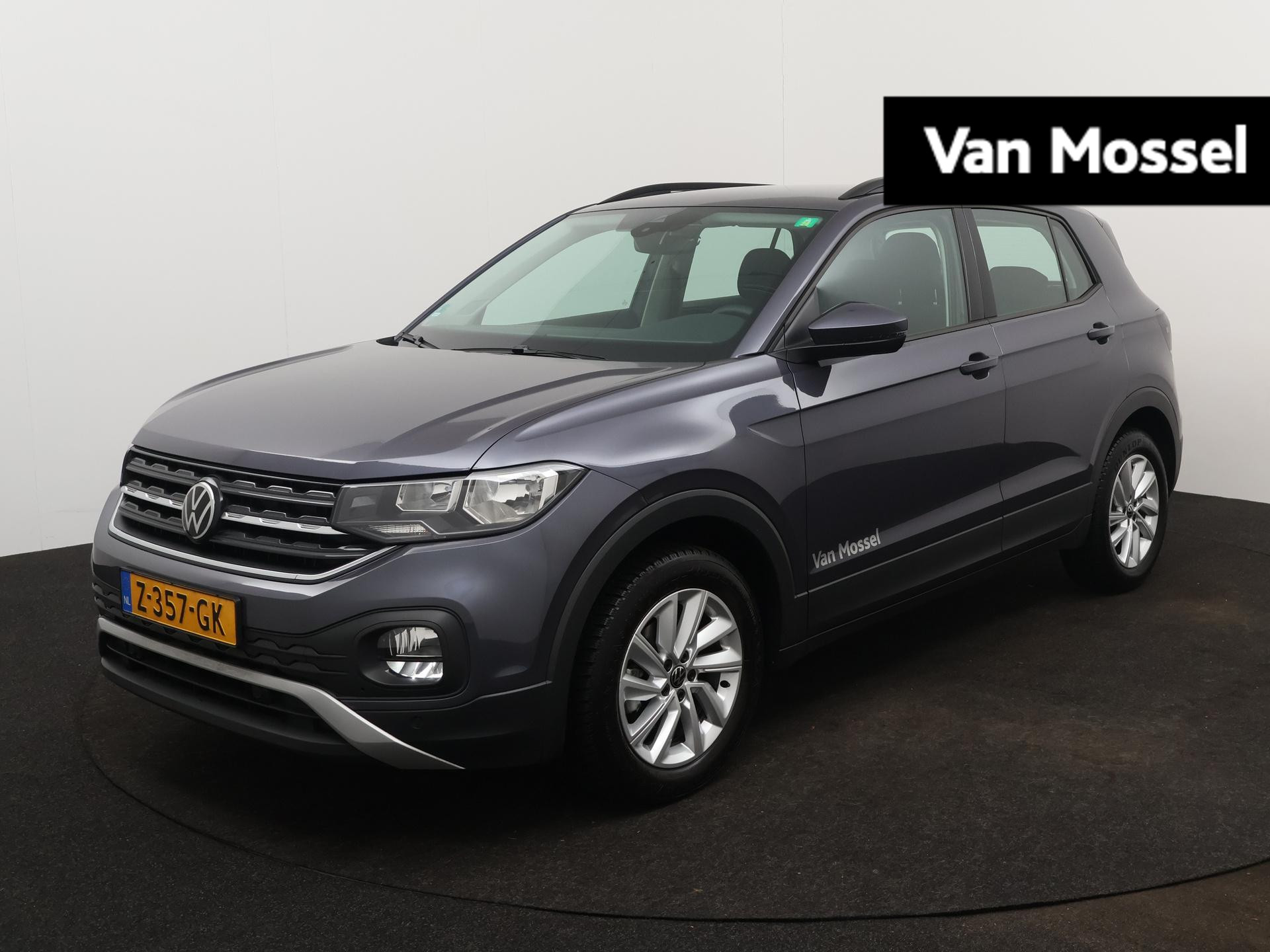 Volkswagen T-Cross 1.0 TSI Life | Parkeersensoren Achter | Navigatie | App Connect | Lichtmetalen Velgen