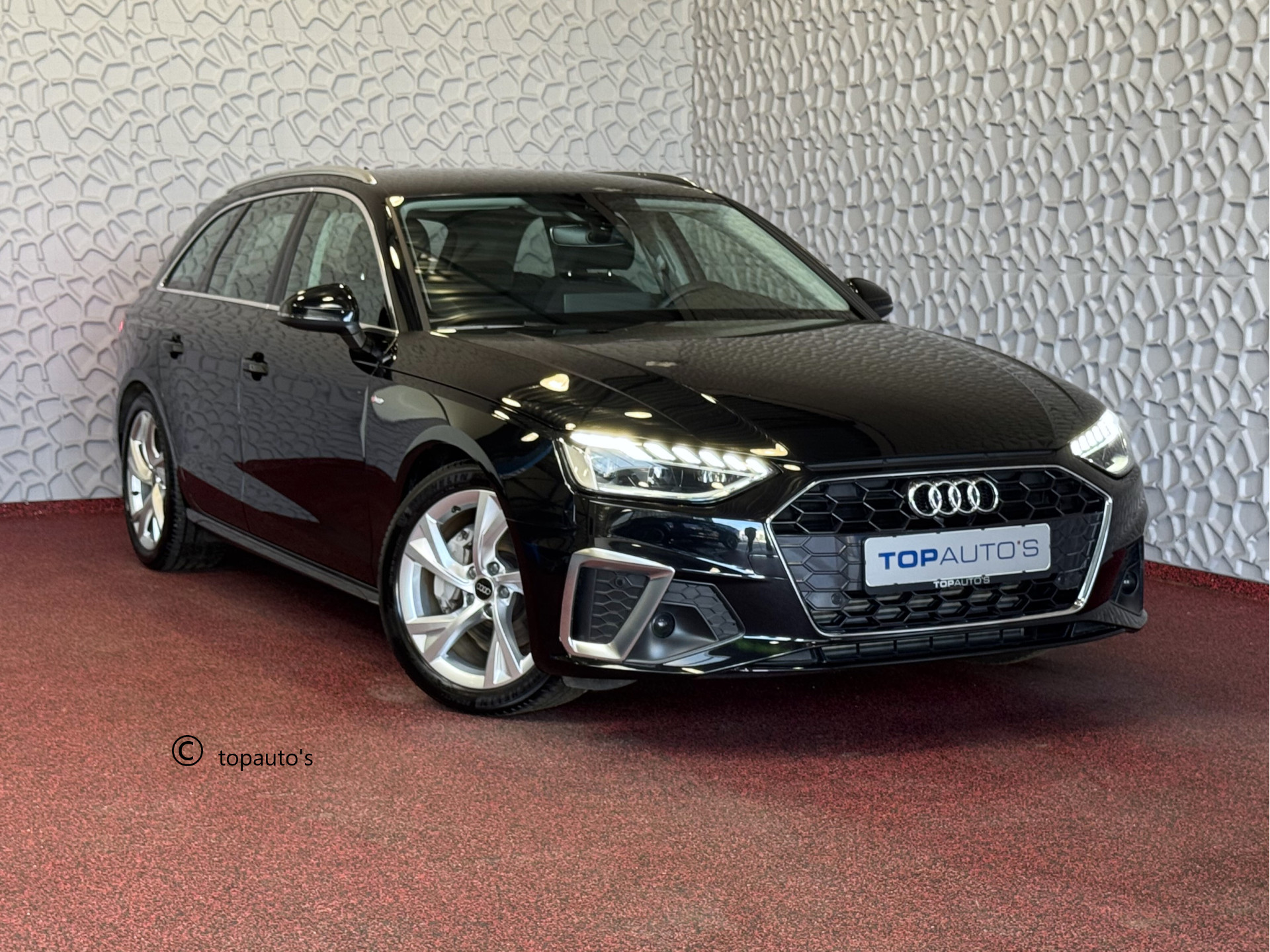 Audi A4 Avant 40 TFSI 204PK S-LINE EDITION LED NAVI VIR.COCKPIT ADAP.CRUIS ELEK.KLEP 2024 "Audi rijden begint bij Topautos.nl – 20 Audi topmodellen direct op voorraad!"