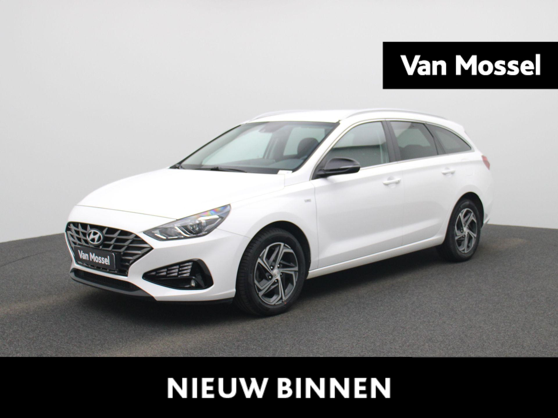 Hyundai i30 Wagon 1.5 T-GDi Techno | Navigatie | Apple Carplay / Android Auto | Climate Control | Camera | Parkeersensoren | Adaptieve Cruise Control | Lichtmetalen Velgen |