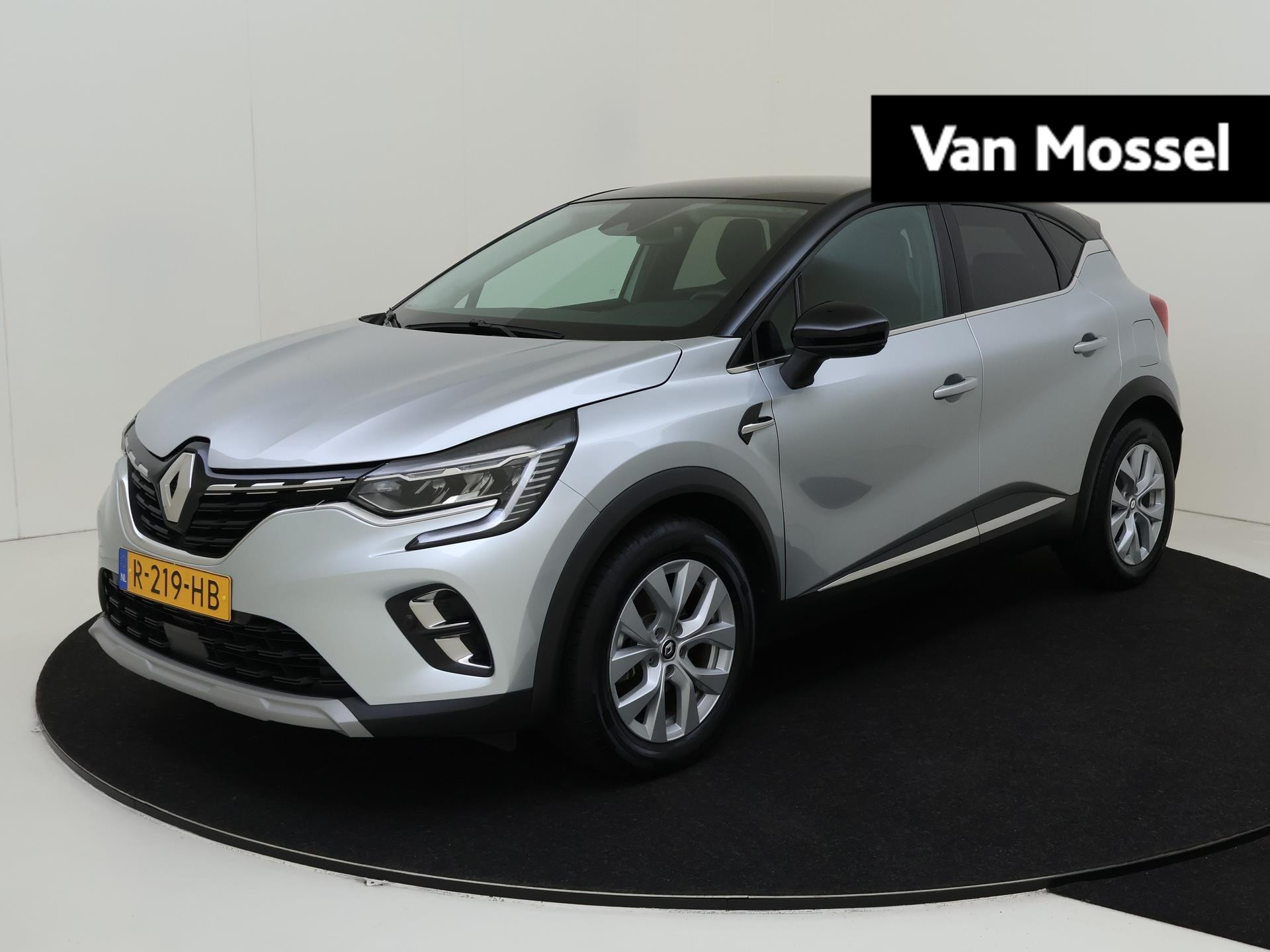 Renault Captur E-Tech 160 Plug-in Hybrid Intens | AUTOMAAT | Navigatie | Cruise Control | Climate Control | Parkeersensoren