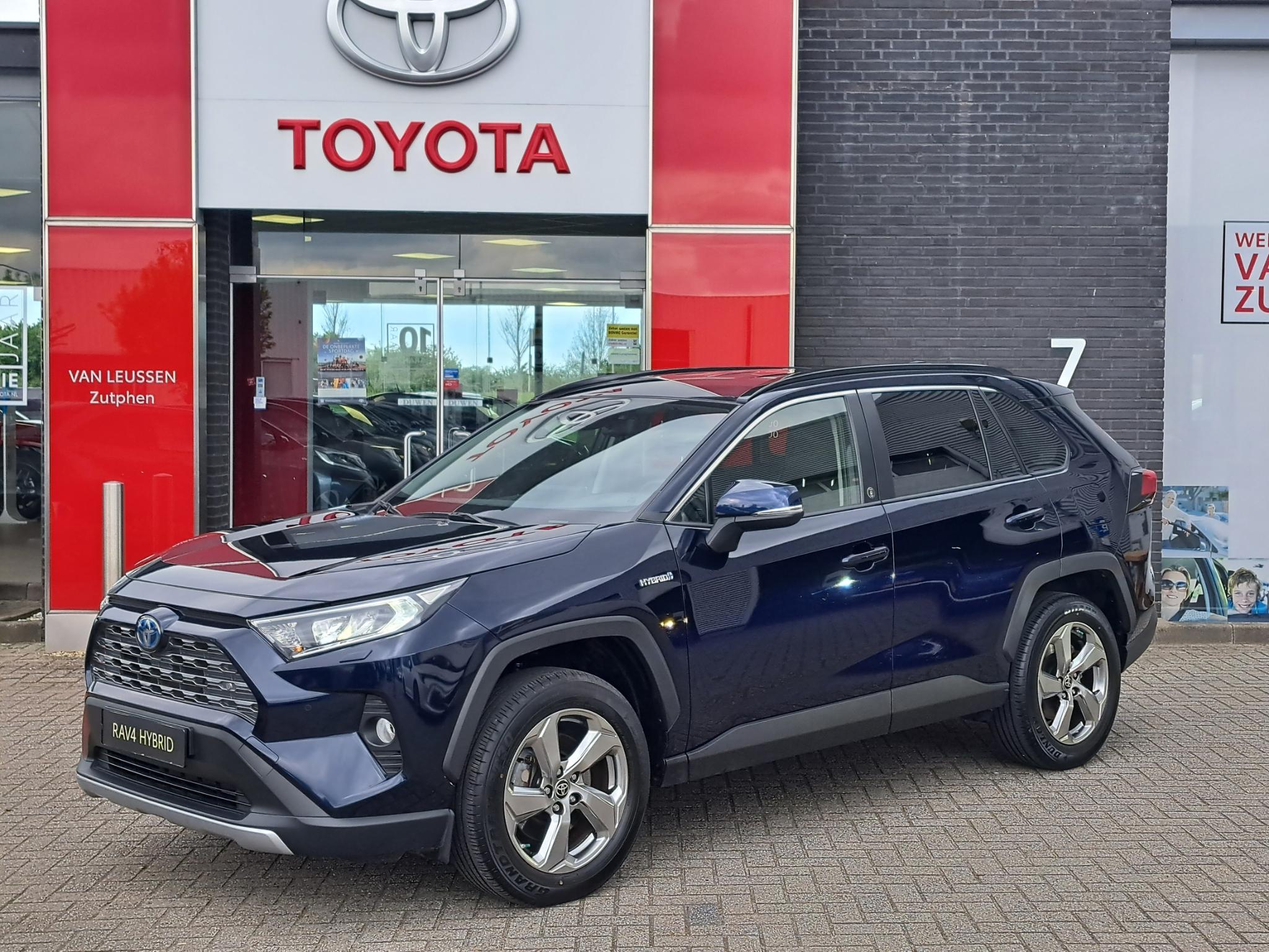Toyota RAV4 2.5 HYBRID DYNAMIC AWD AFN-TREKHAAK EL-ACHTERKLEP ANDROID/APPLE STUUR/STOELVERWARMING
