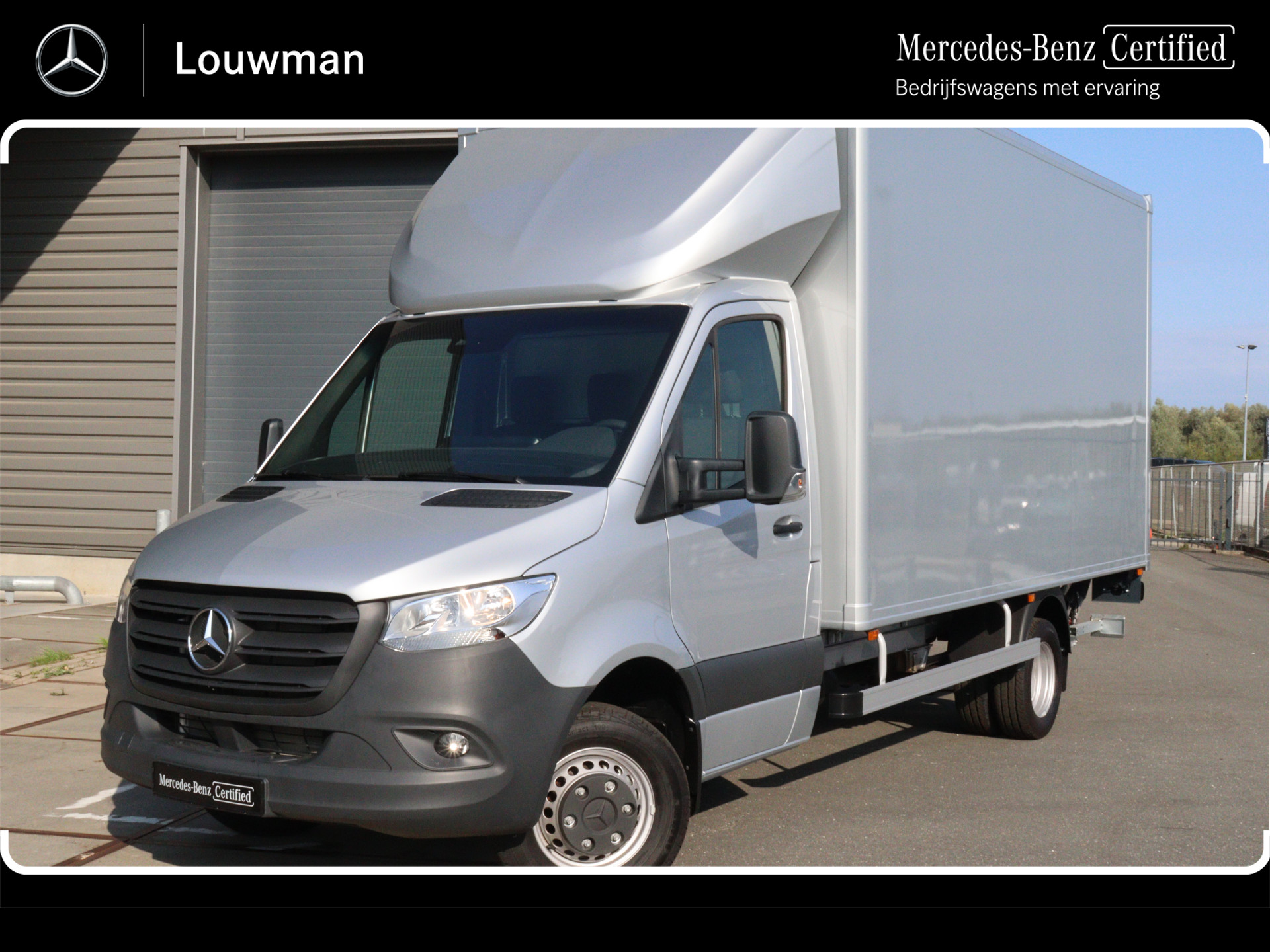 Mercedes-Benz Sprinter 517 1.9 CDI L3 RWD Bakwagen met Dhollandia Laadklep 1000KG 24 Maanden Certified Garantie Nieuw direct leverbaar zilvergijs