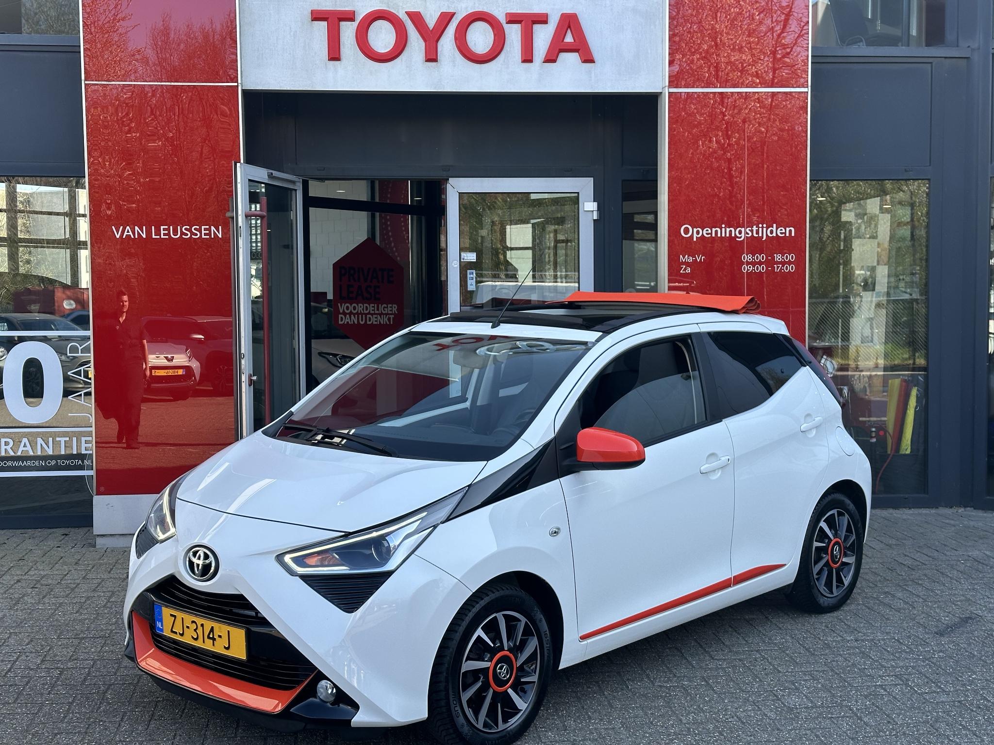 Toyota Aygo X-OTIC ANDROID/ APPLE CABRIO VOUWDAK CLIMA PARKEERCAMERA LM-VELGEN