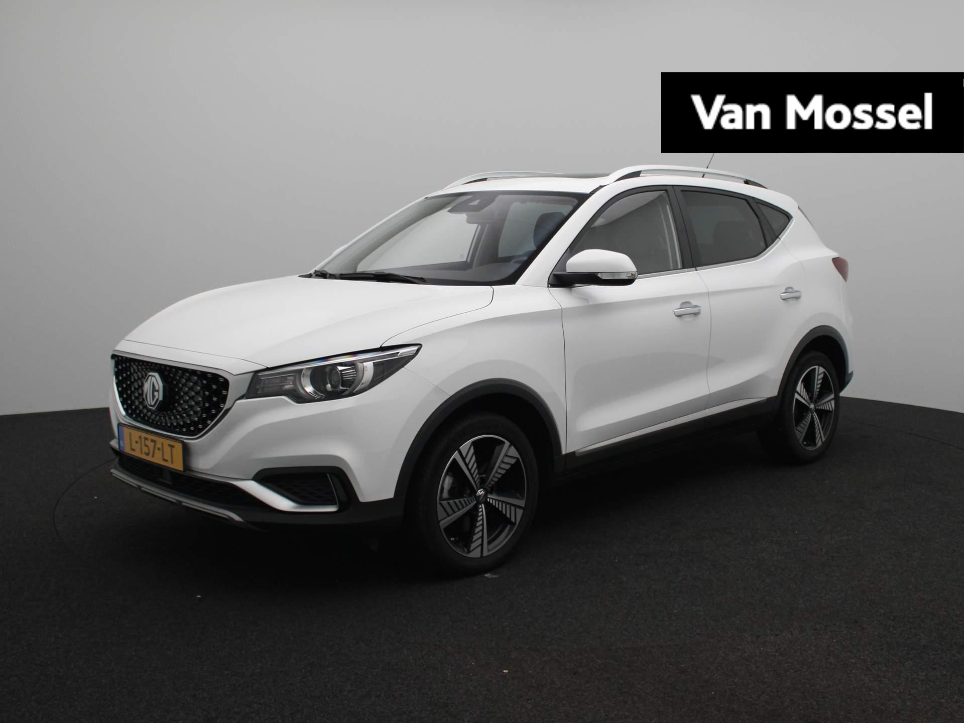 MG ZS-EV Luxury 45 kWh | Navigatie | Apple CarPlay & Android auto | Electrisch Panoramadak | Parkeersensoren achter | Lederen bekleding |
