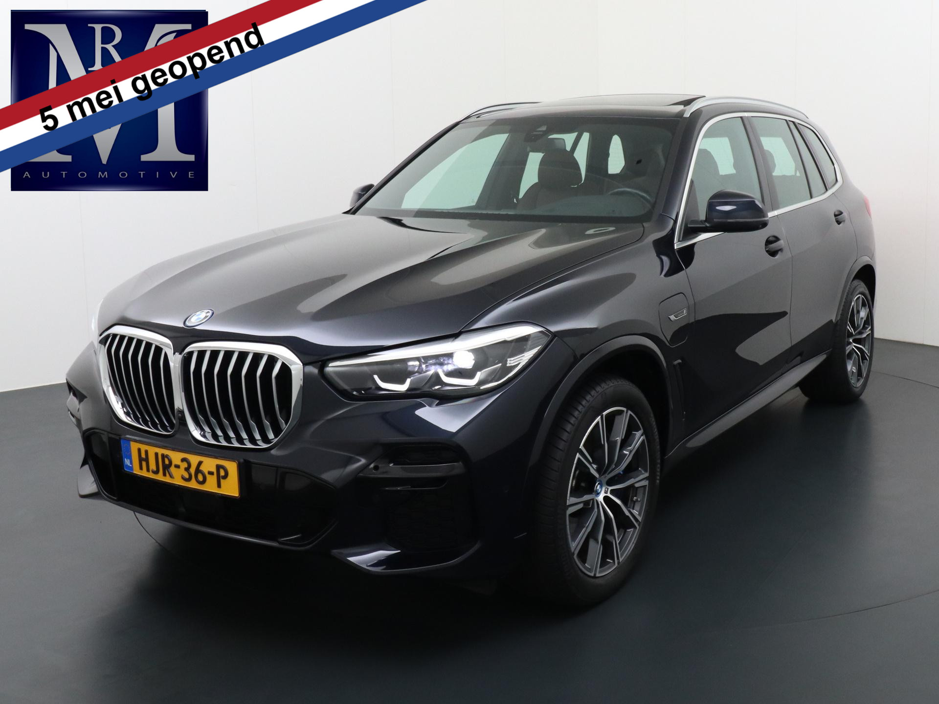 BMW X5 X5 45e HIGH EXECUTIVE M SPORT LUCHTVERING | STOEL/STUUR VERWARMING | DODE HOEK| PANO | BOMVOL|
