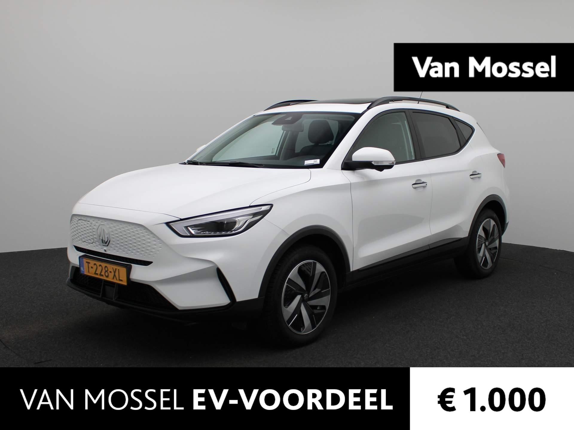 MG ZS-EV Standard Range Luxury 50 kWh | Leder | Apple Carplay / Android Auto | Panoramadak | Stoelverwarming | Dodehoekdetectie | 360 Camera | Adaptieve Cruise Control | DAB |