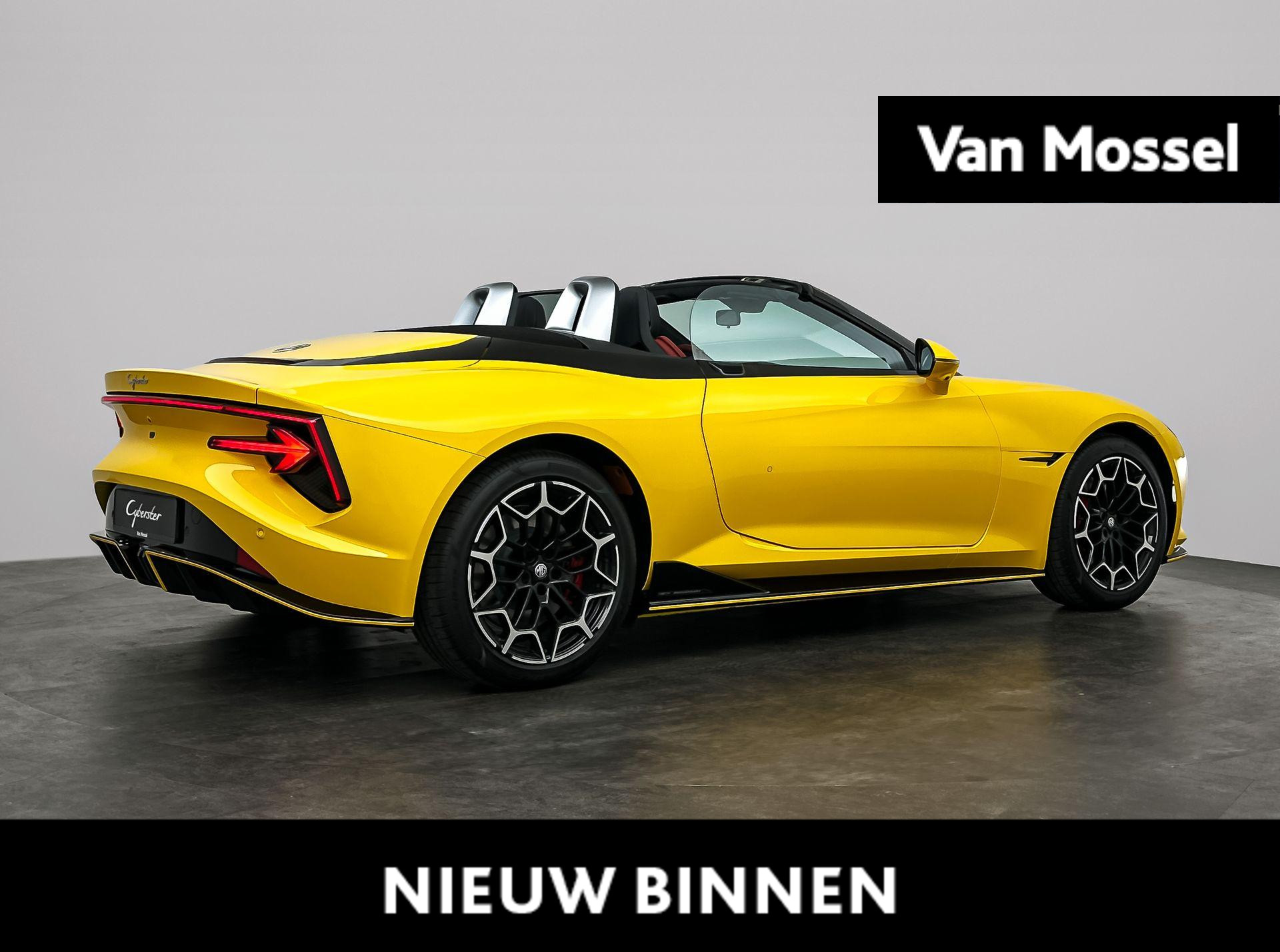 MG Cyberster Trophy Extended Range 77kWh | Showroommodel | 507 KM Bereik WLTP  | Zwarte Kap | Rood Leder | Inca Yellow