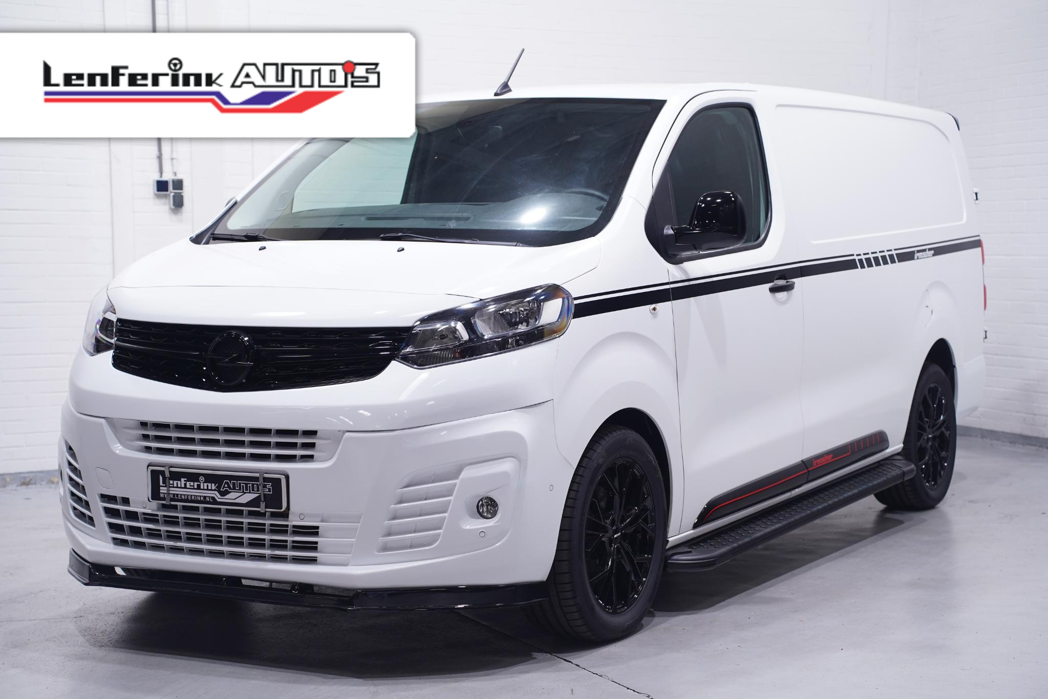 Opel Vivaro 2.0 CDTi 150 pk L3 Irmscher Edition 18" LMV Cruise Control, Elek Pakket, Laadruimte Pakket, PDC V+A