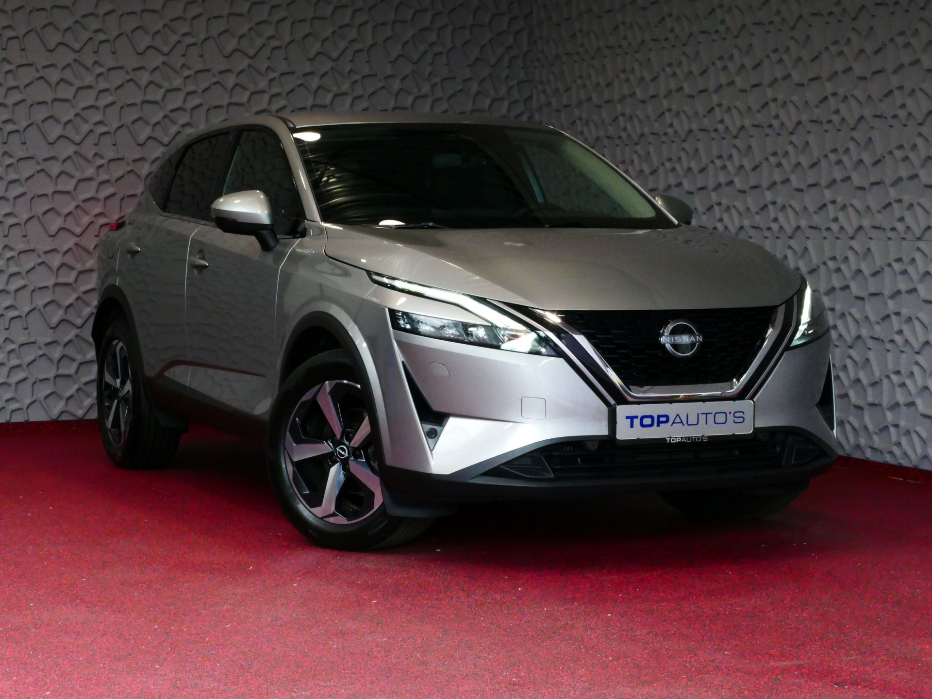 Nissan QASHQAI 1.3 MHEV 160PK N-CONNECTA XL.NAVI 360.CAM VIR.COCKPIT STOEL/STUUR/RUIT.VERW. PILOT.ASS DODE.HOEK DET. 07/2024