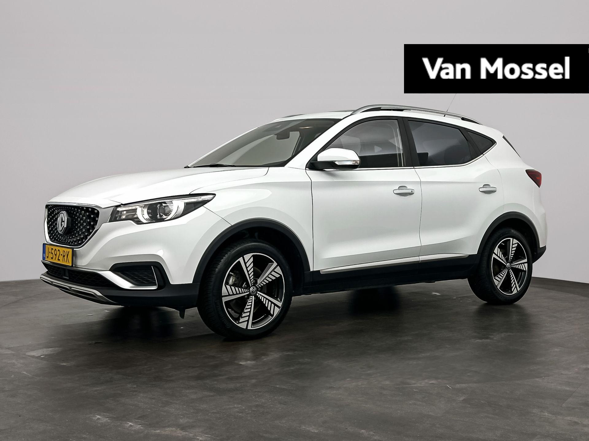 MG ZS-EV Luxury 45 kWh | Panoramadak | Dealer Onderhouden | Leder | All Season Banden | Privacy Glass