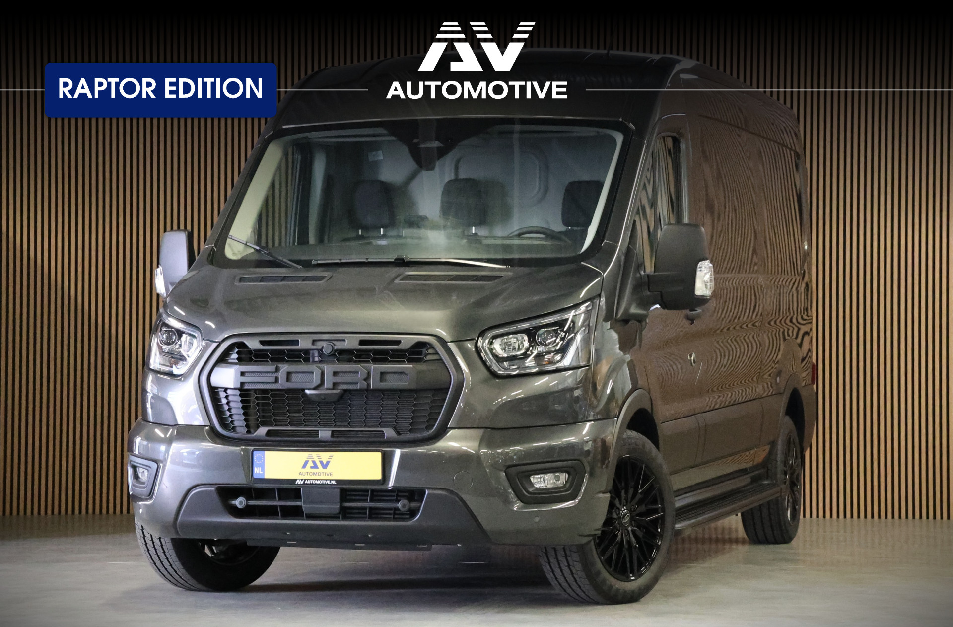 Ford Transit 350 2.0 TDCI L3H2 165PK AUT Limited | BPM VRIJ | 360 Camera | ACC | Navigatie | Bi-Xenon | Lane assist | BLIS | CarPlay | Trekhaak | 3-Zitter| Facelift model MY2025
