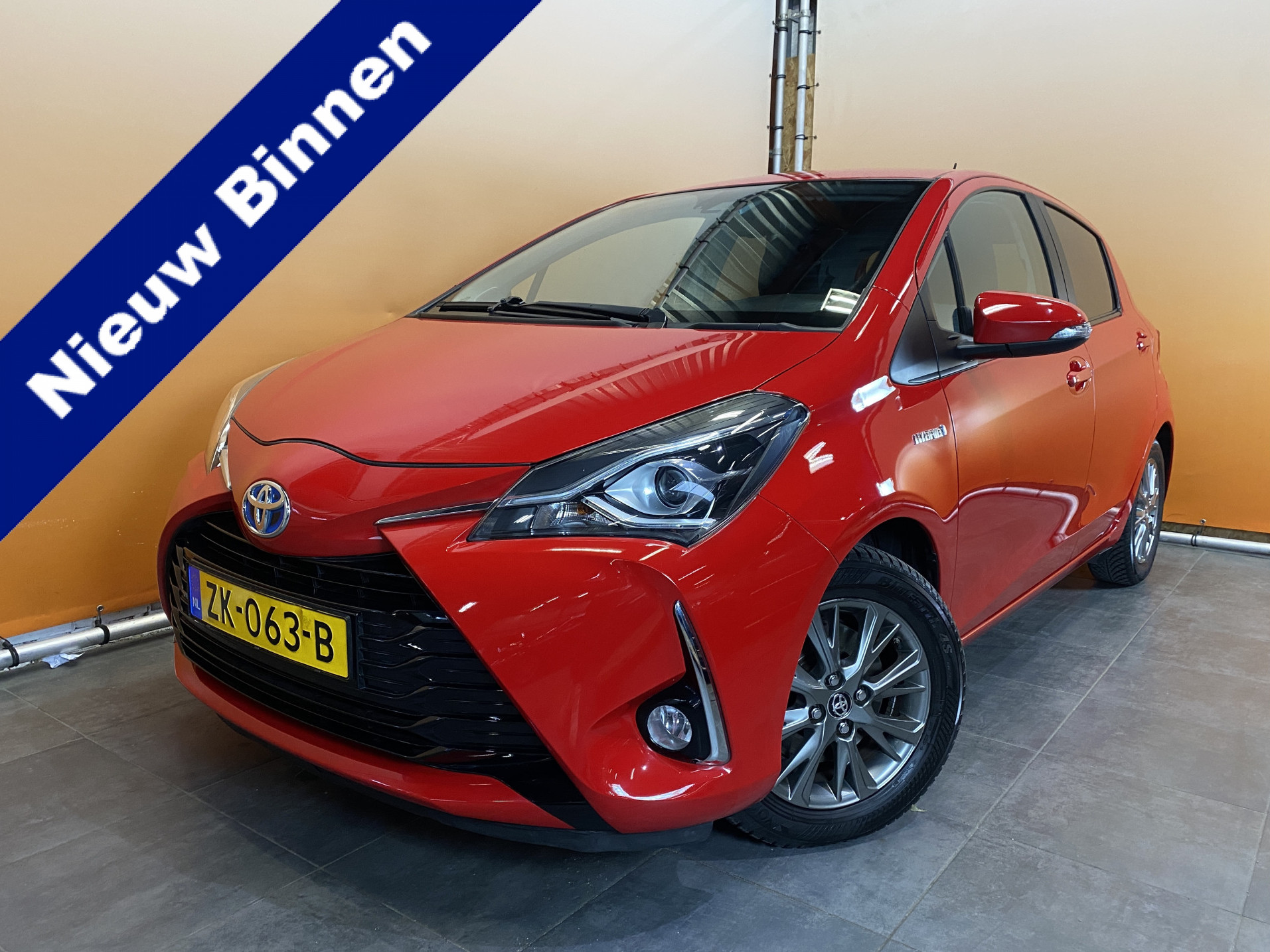 Toyota Yaris 1.5 Hybrid Dynamic fabrieksgar 7/29 lage km stand