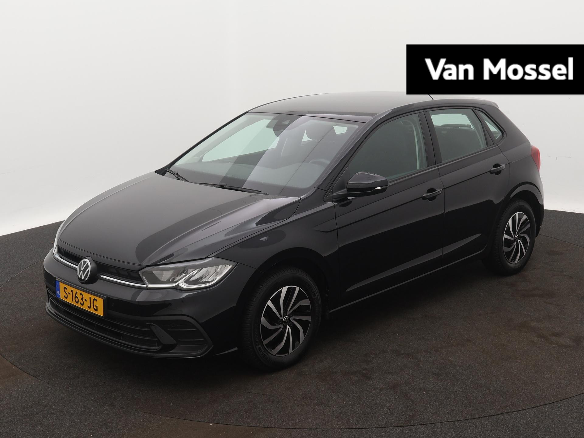 Volkswagen Polo 1.0 TSI Life 95PK | Parkeersensoren | App Connect | Stoelverwarming | Cruise Control | Inklapbare spiegels