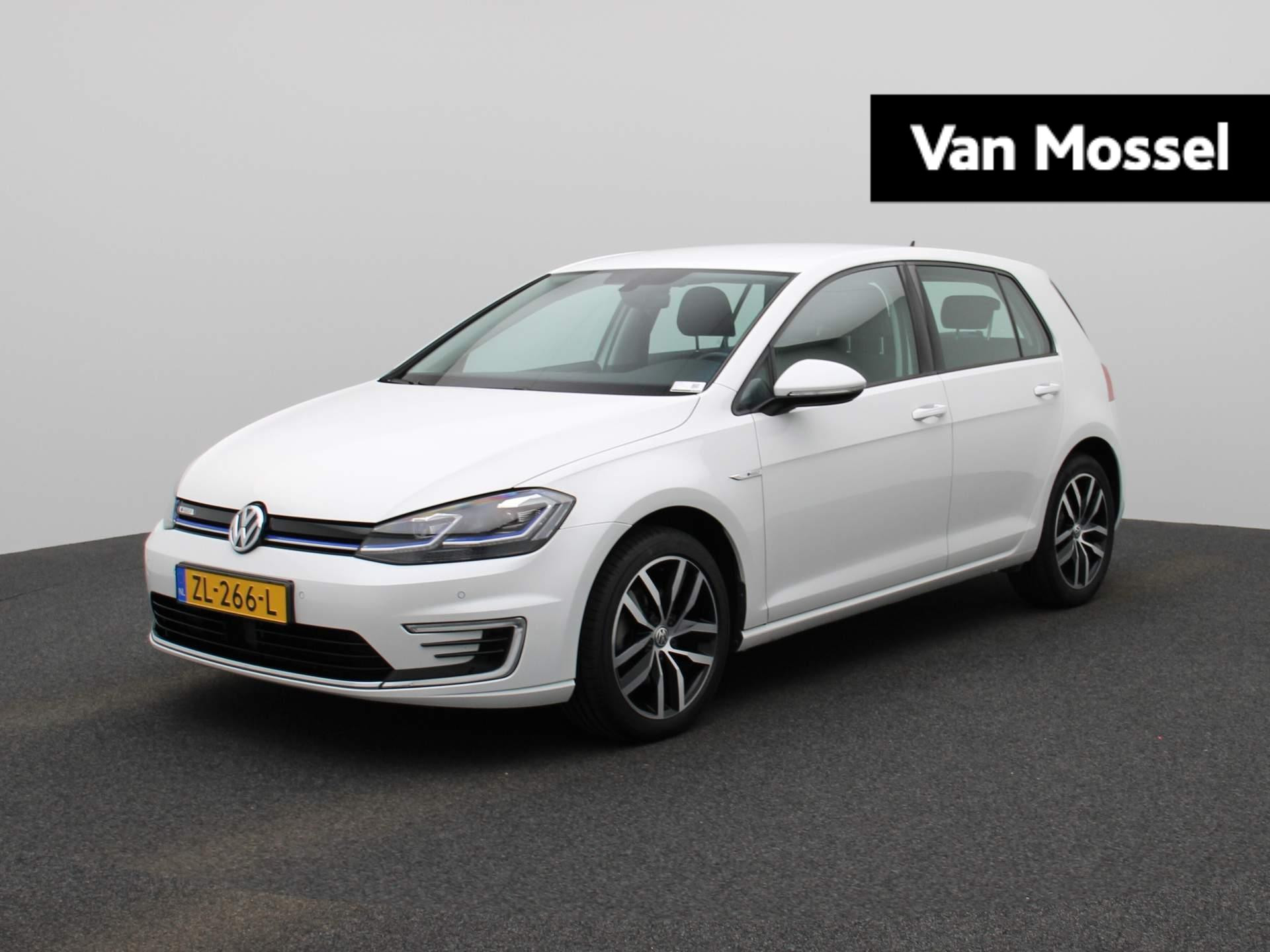 Volkswagen e-Golf e-Golf 136 PK | Automaat | Warmtepomp | Apple Carplay | Navigatie | Climate Control | Parkeersensoren | Lichmetalen Velgen | Adaptive Cruise Control | Rijmodussen | Verlichting Automatisch |