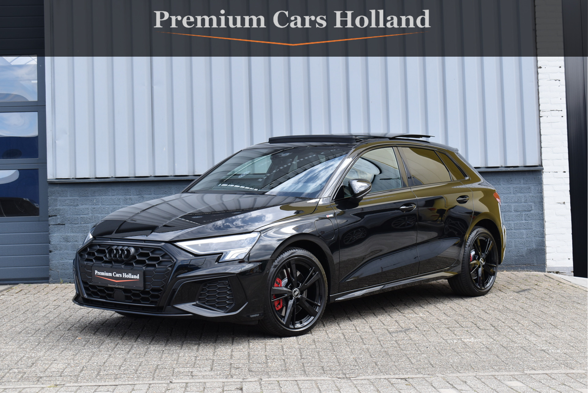 Audi A3 Sportback 45 TFSI e S-Line Competition Black Ed Pano Navi Kuipstoelen Leder Full Led Camera