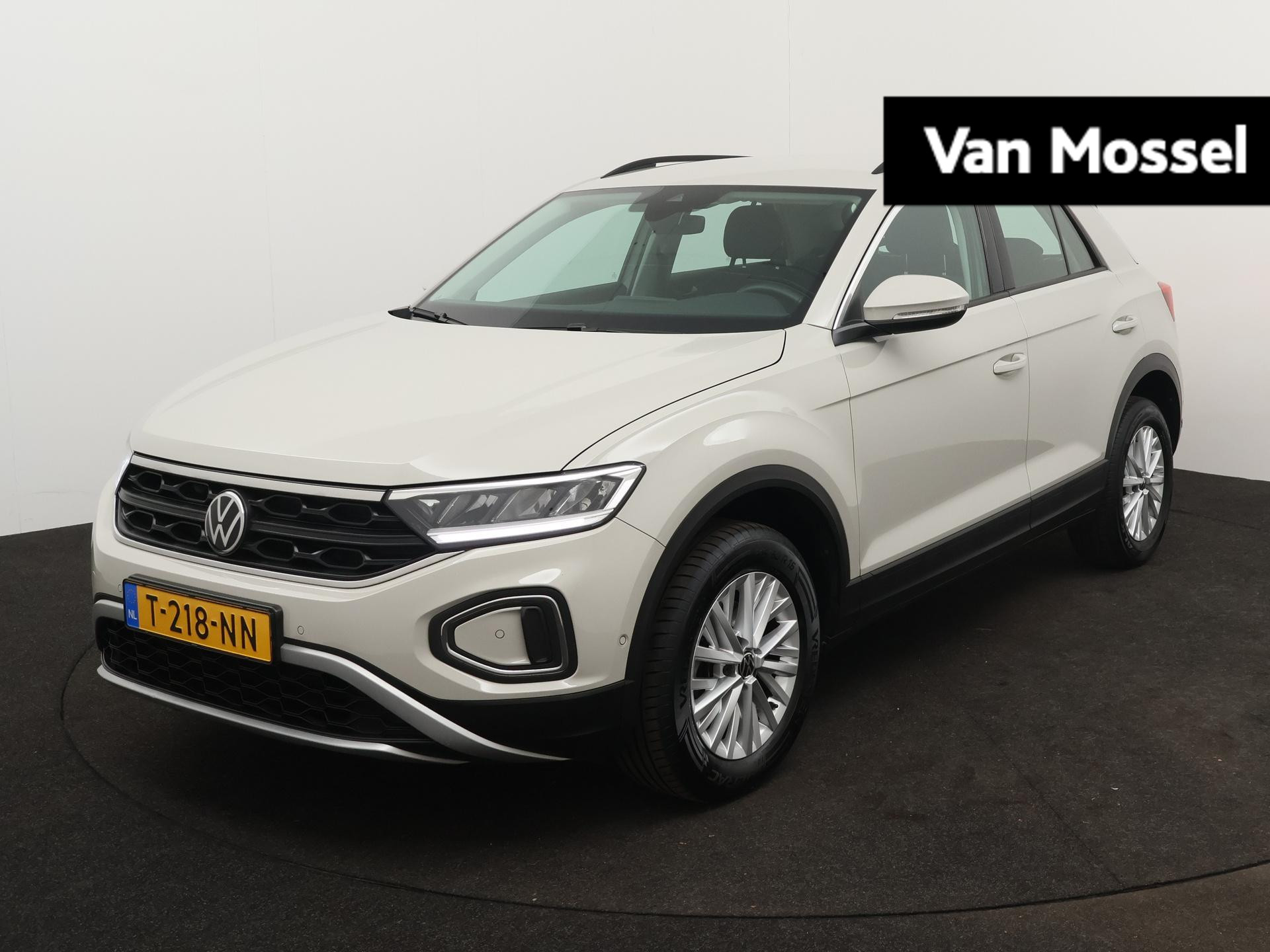 Volkswagen T-Roc 1.5 TSI Life Business | Automaat | Stoelverwarming | Digital Cockpit PRO | Parkeersensoren | Park Assist |