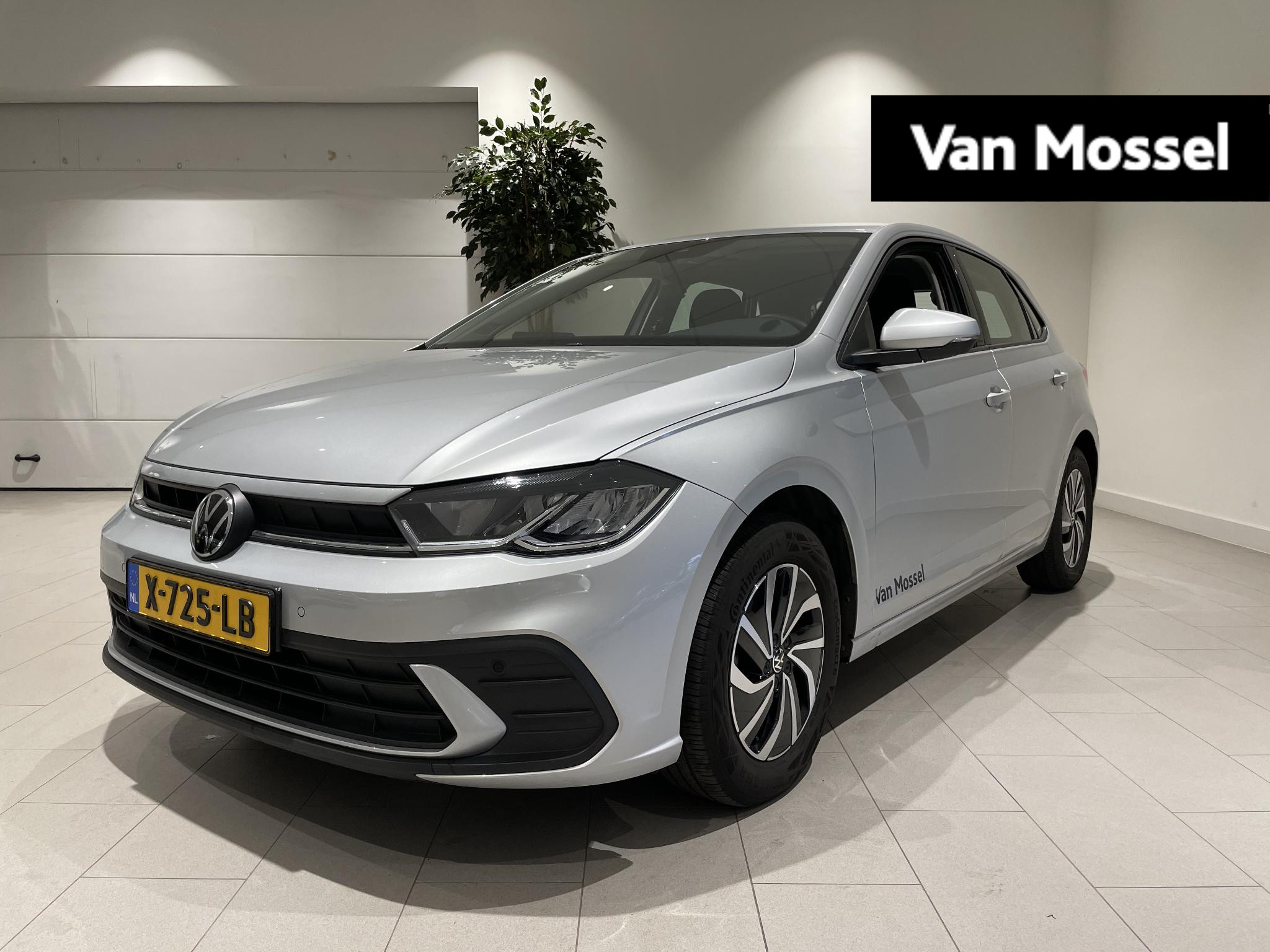 Volkswagen Polo 1.0 TSI Life 95 PK | Apple Carplay | Parkeersensoren | Lichtmetalen Velgen | Adaptive Cruise Control | Rijstrookhulp | Digital Cockpit | DAB Radio | LED Verlichting |
