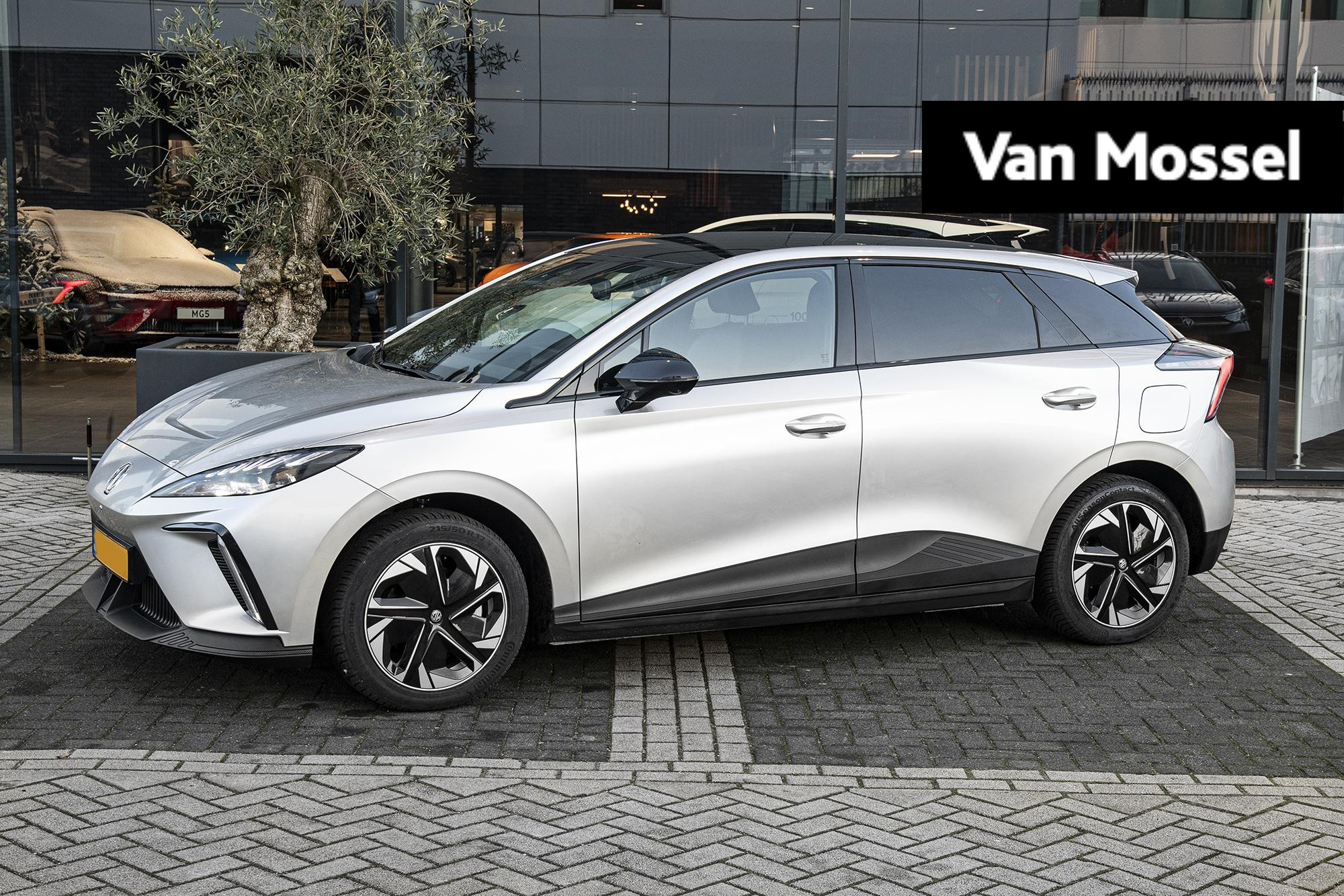 MG 4 Standard 51 kWh | 350 KM WLTP Actieradius | Parkeersensoren | Adaptive Cruise Control | Keyless Entry